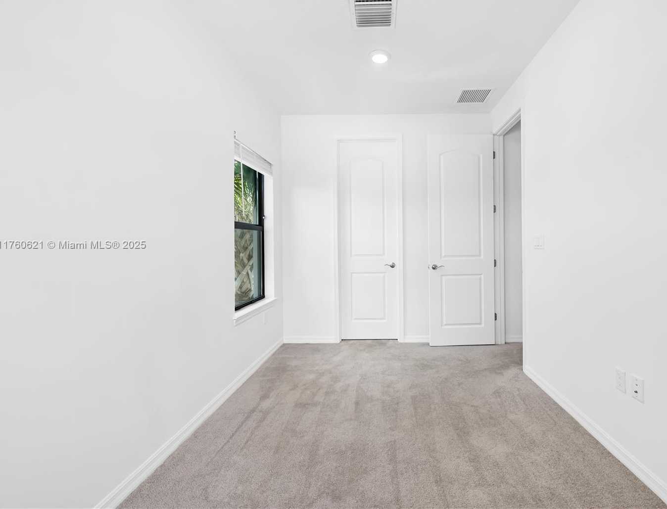 Small Image of 2102 NORTH APPLETON CIR N #2102, Oakland Park Number 18