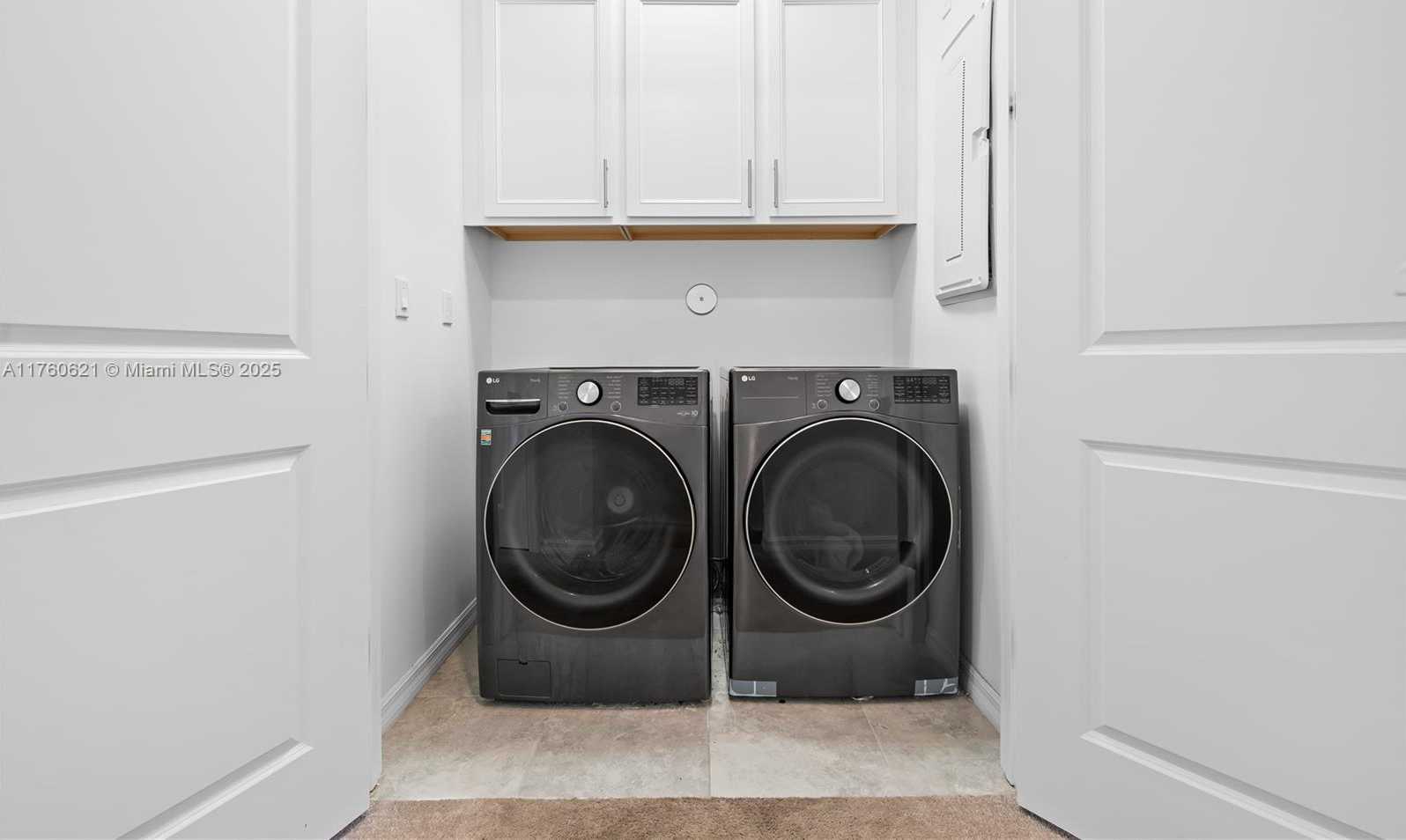 Small Image of 2102 NORTH APPLETON CIR N #2102, Oakland Park Number 19