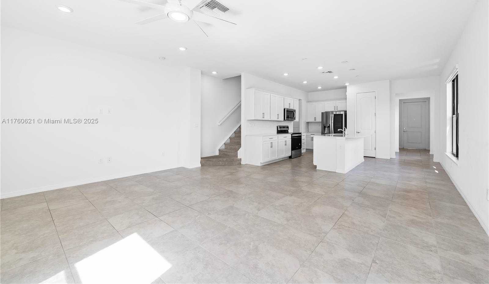 Small Image of 2102 NORTH APPLETON CIR N #2102, Oakland Park Number 9