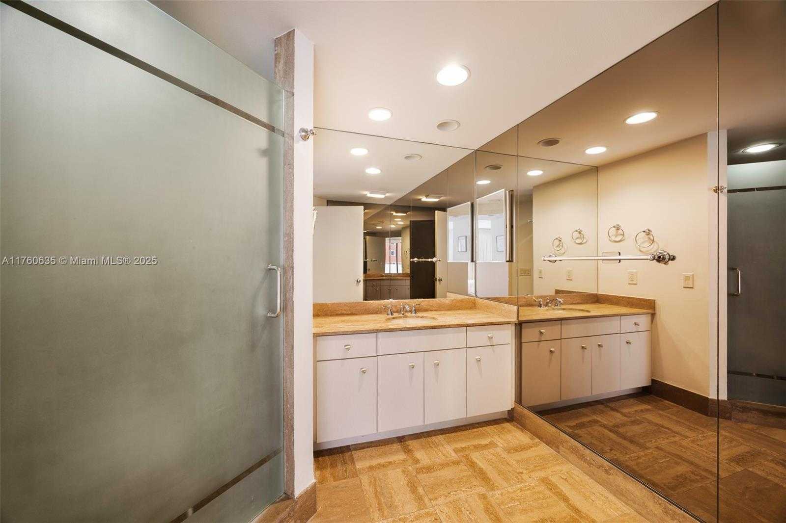 Small Image of 1581 BRICKELL AVE #1405, Miami Number 13