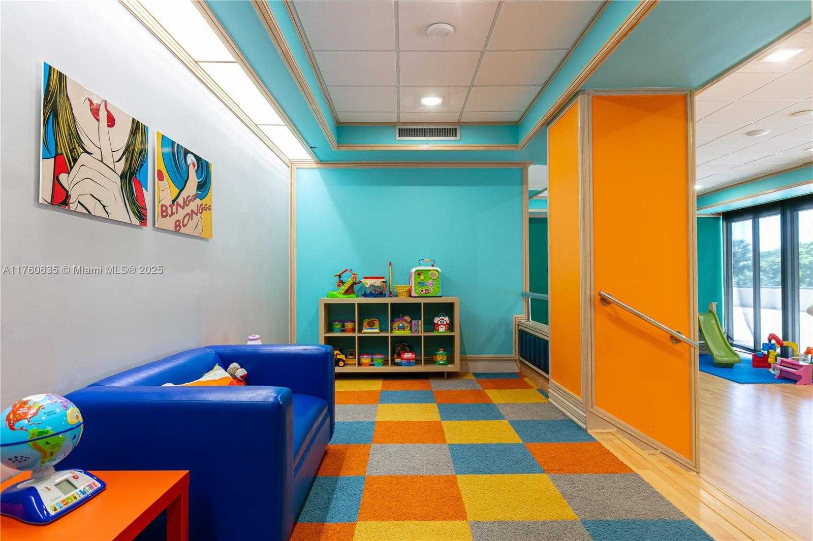 Small Image of 1581 BRICKELL AVE #1405, Miami Number 26