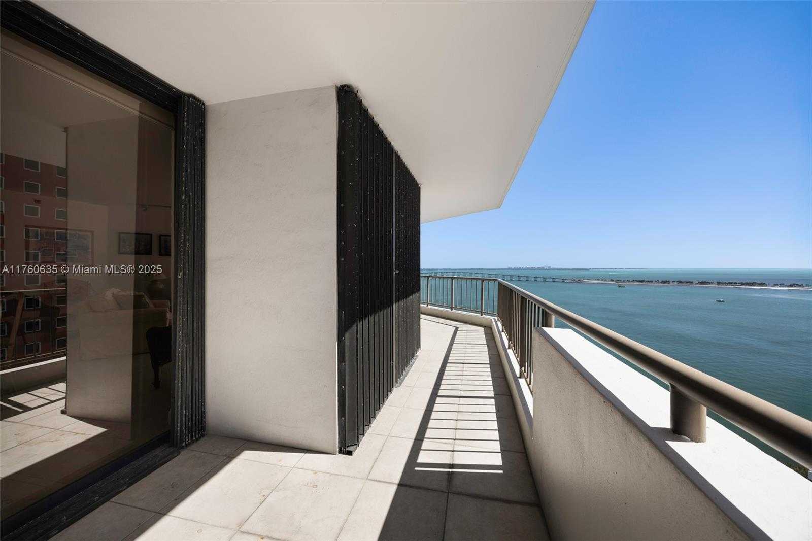 Small Image of 1581 BRICKELL AVE #1405, Miami Number 3