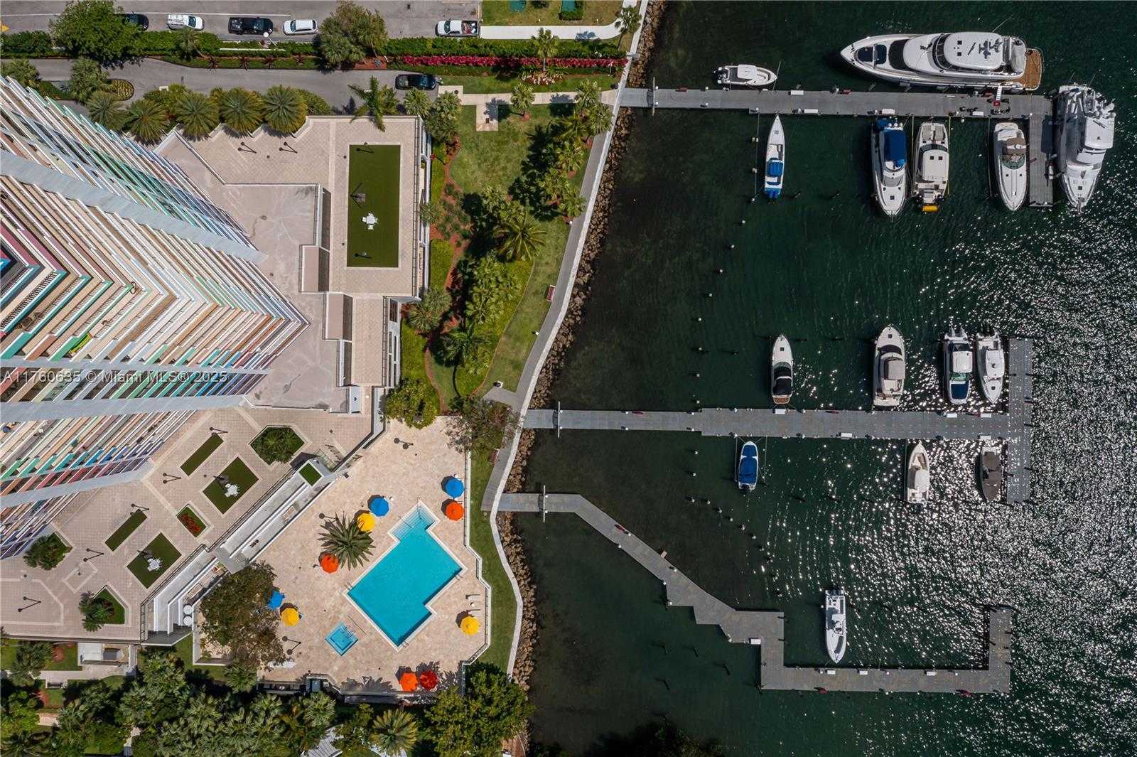 Small Image of 1581 BRICKELL AVE #1405, Miami Number 31