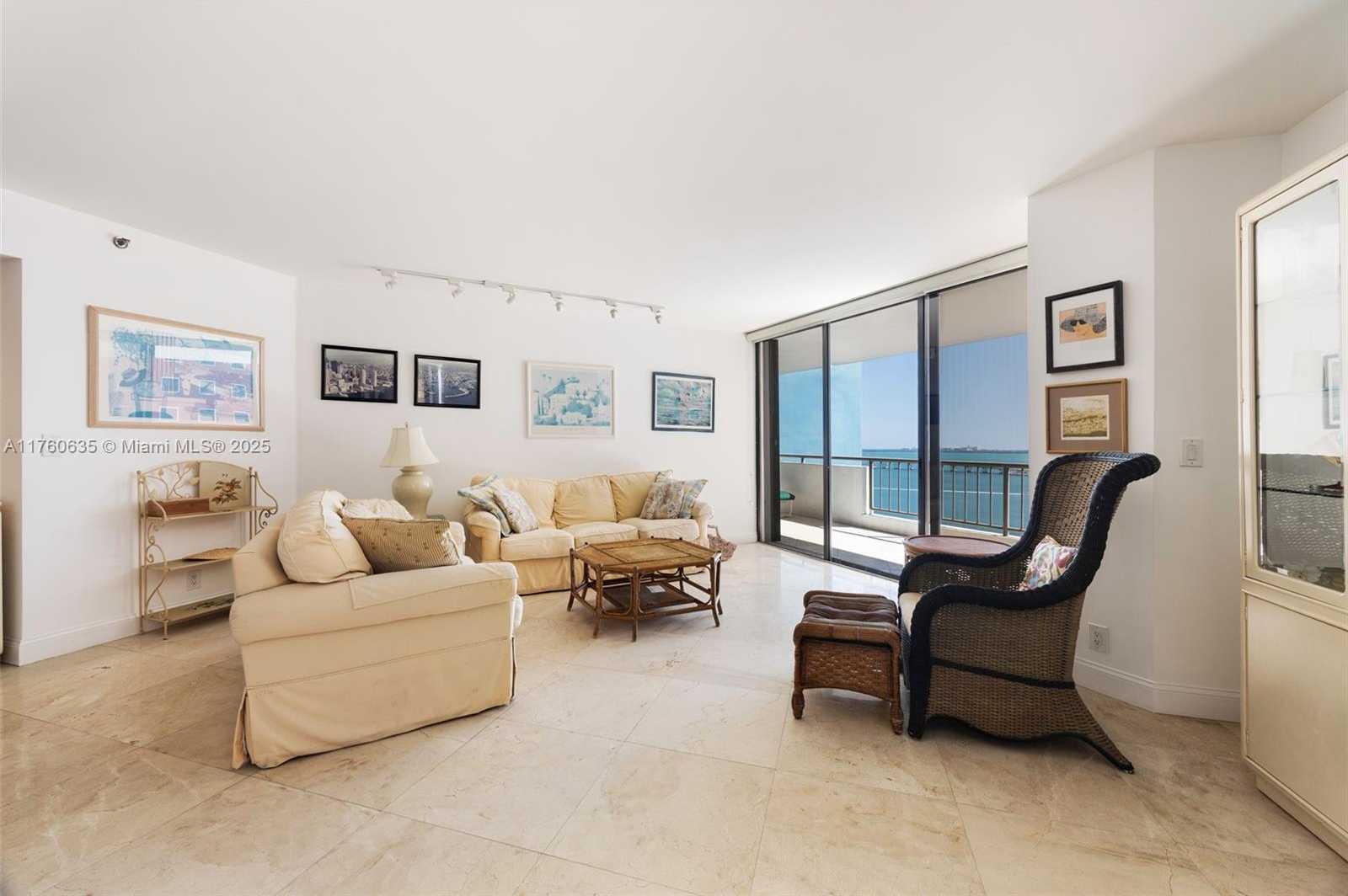 Small Image of 1581 BRICKELL AVE #1405, Miami Number 4
