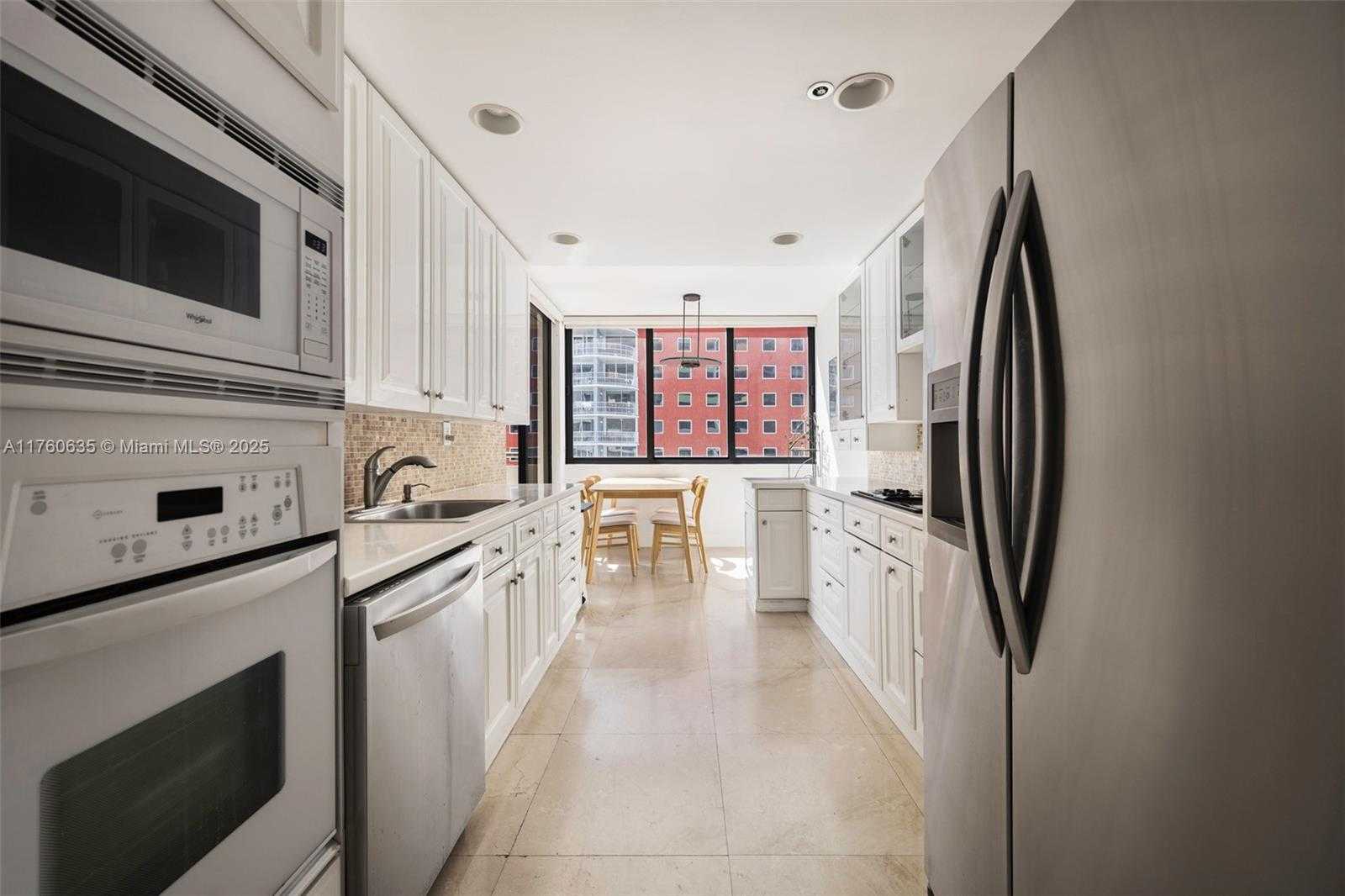 Small Image of 1581 BRICKELL AVE #1405, Miami Number 7