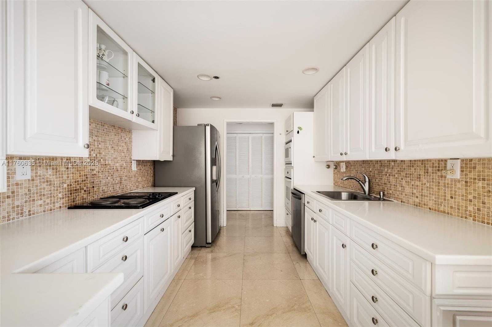 Small Image of 1581 BRICKELL AVE #1405, Miami Number 8