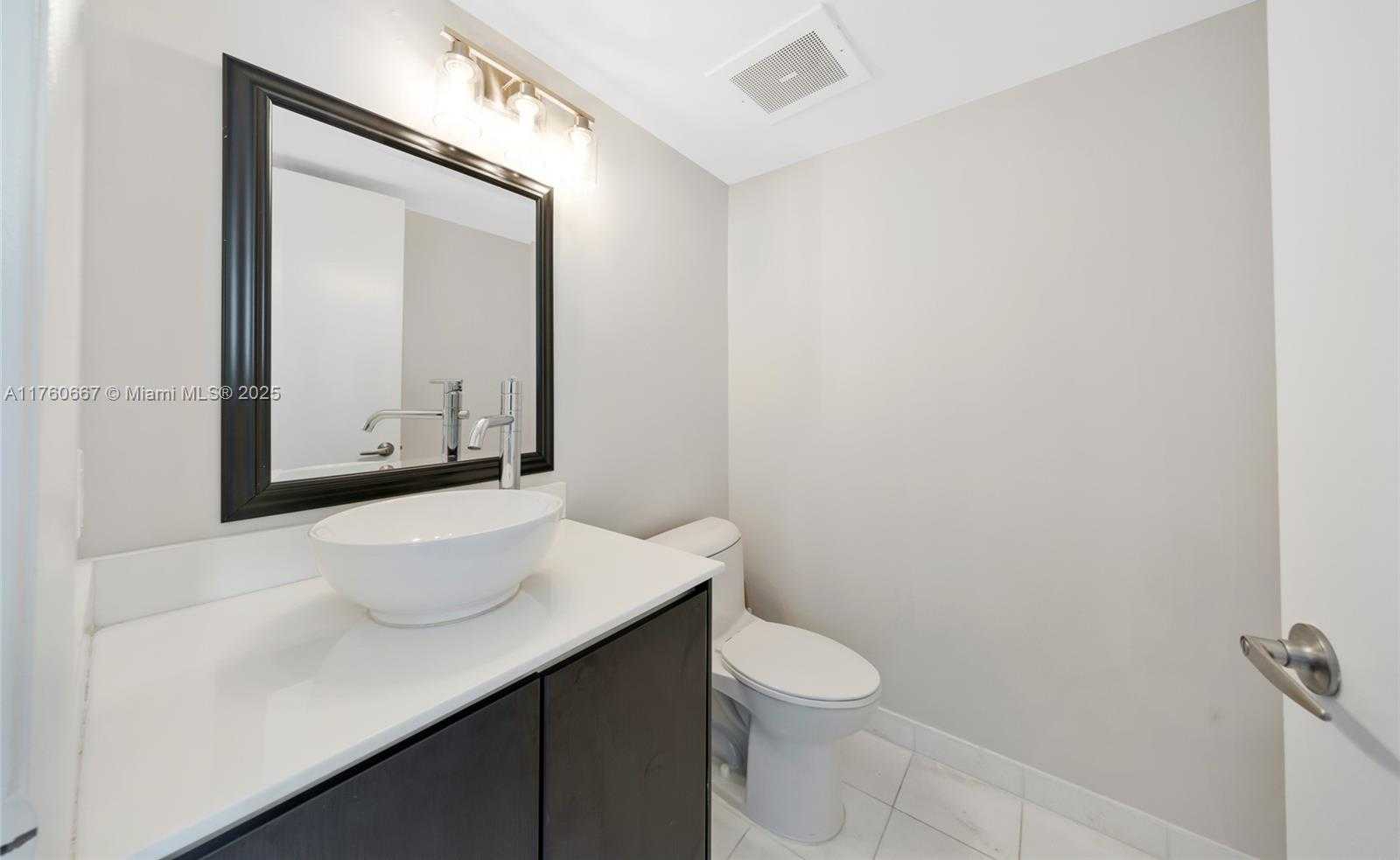 Small Image of 665 NORTH EAST 25TH ST #1504, Miami Number 21