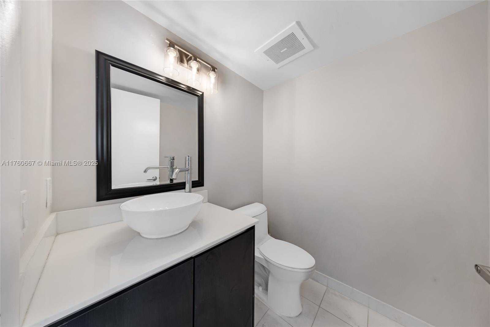 Small Image of 665 NORTH EAST 25TH ST #1504, Miami Number 6