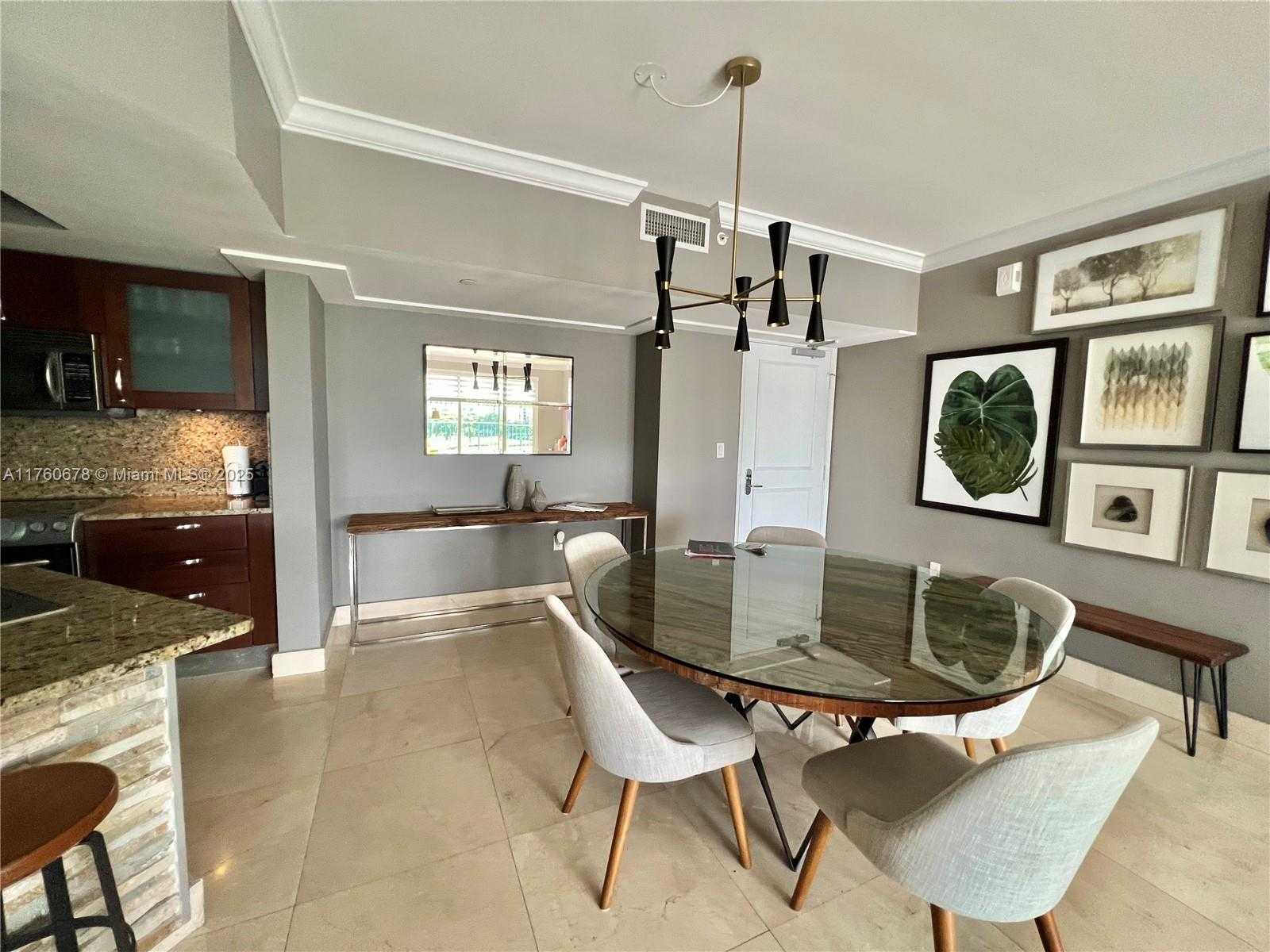 Small Image of 20000 EAST COUNTRY CLUB DR #806, Aventura Number 4