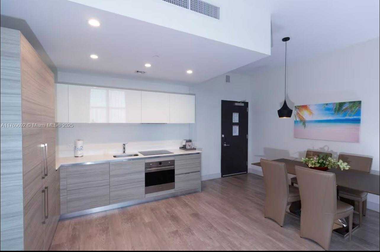 Small Image of 777 NORTH OCEAN DR #S319, Hollywood Number 3