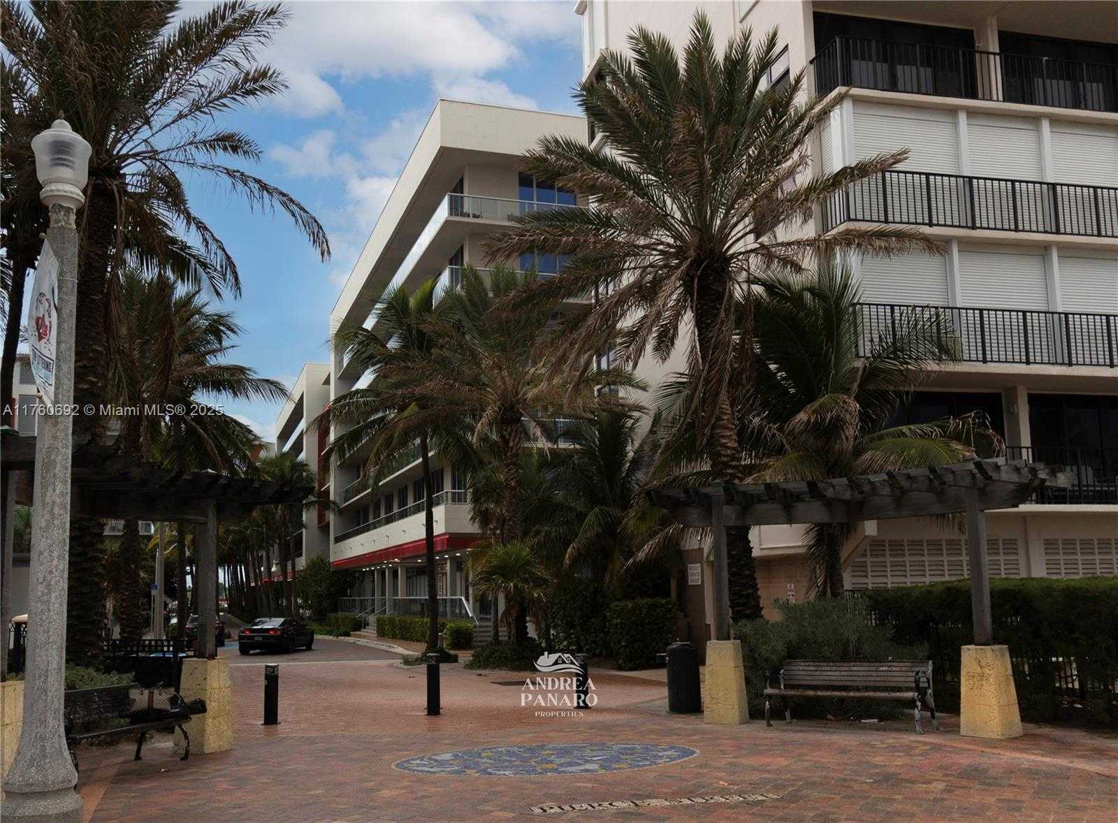 Small Image of 777 NORTH OCEAN DR #S319, Hollywood Number 39