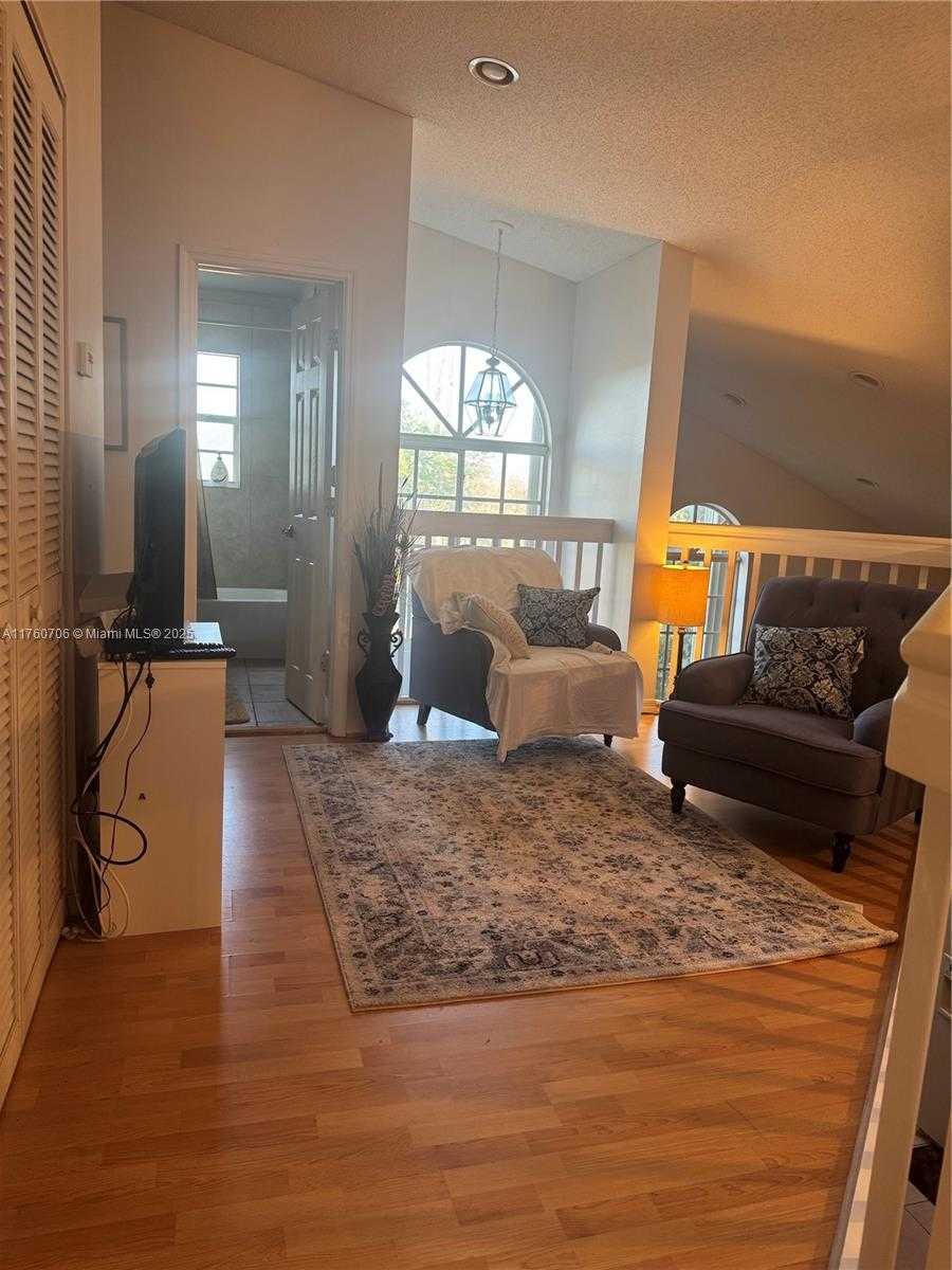 Small Image of 8598 LYCHEE DR #501, Tamarac Number 11