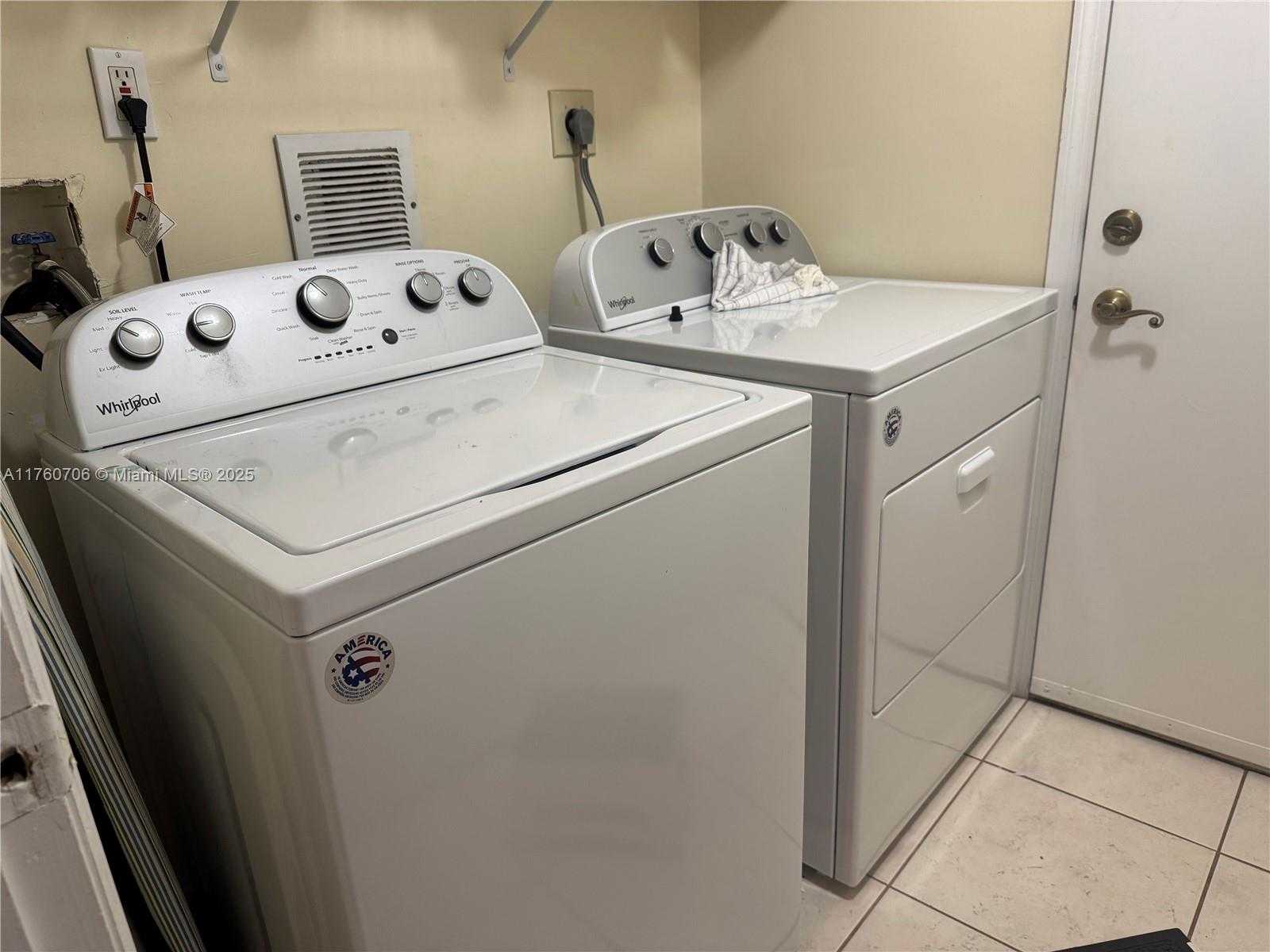 Small Image of 8598 LYCHEE DR #501, Tamarac Number 15