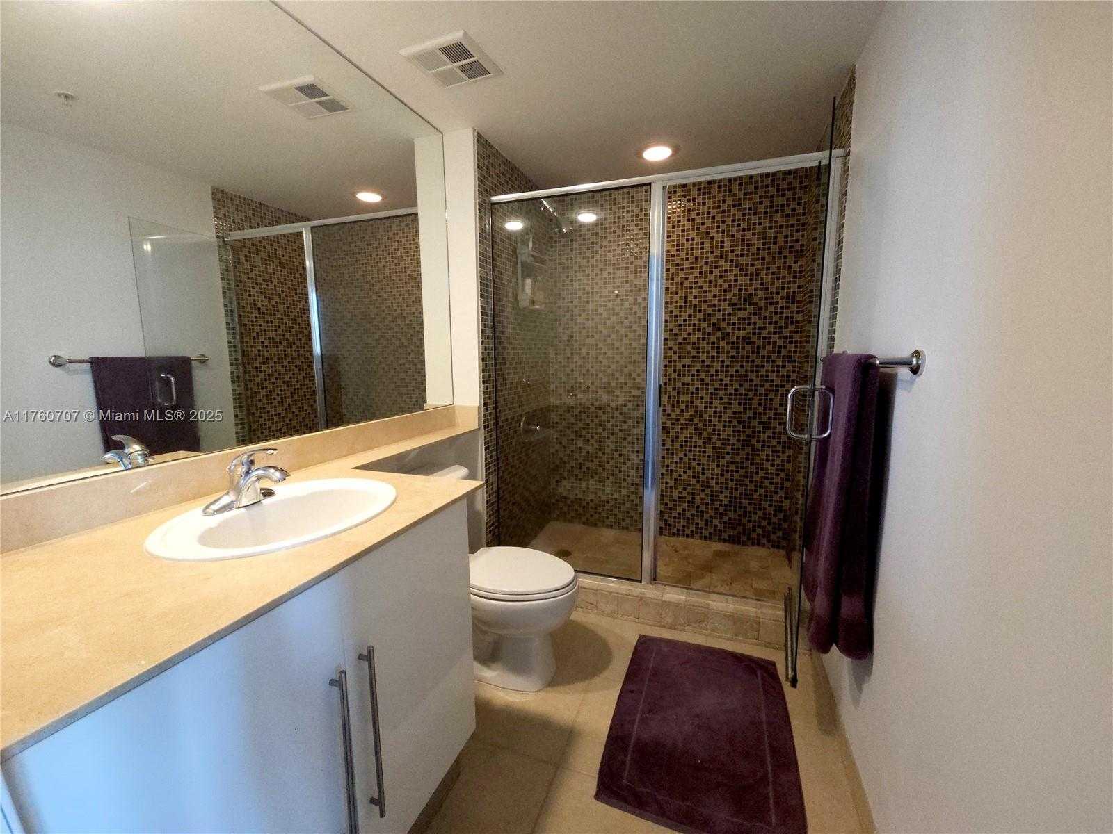 Small Image of 325 SOUTH BISCAYNE BLVD #3414, Miami Number 13