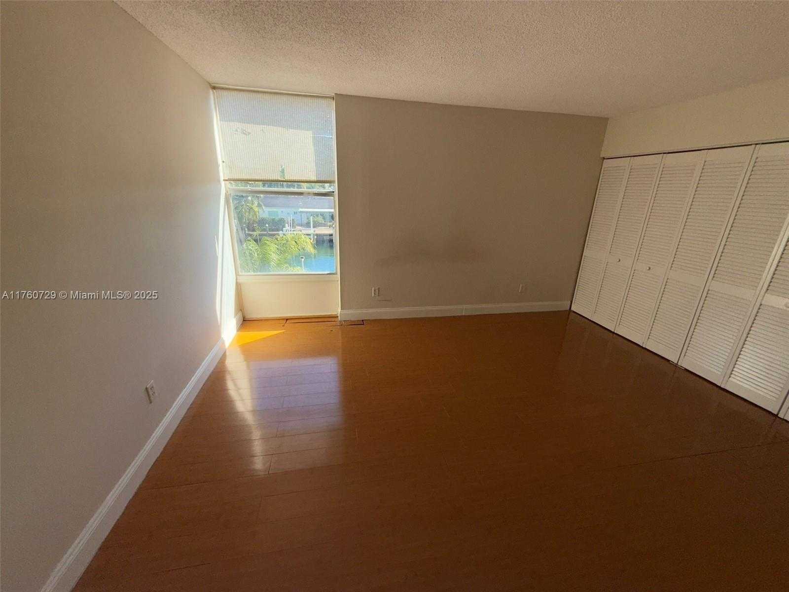 Small Image of 2000 NORTH EAST 135TH ST #309, North Miami Number 11