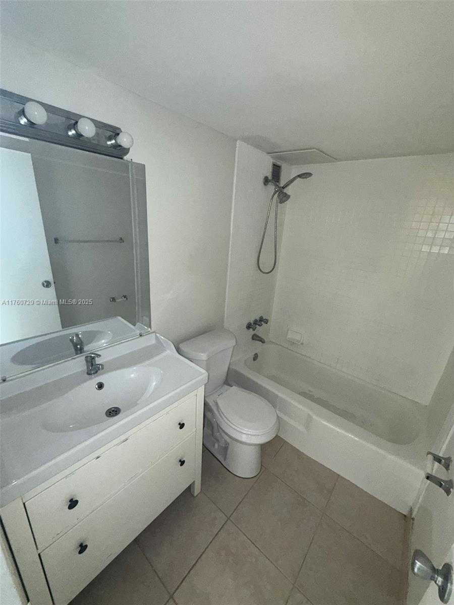 Small Image of 2000 NORTH EAST 135TH ST #309, North Miami Number 14