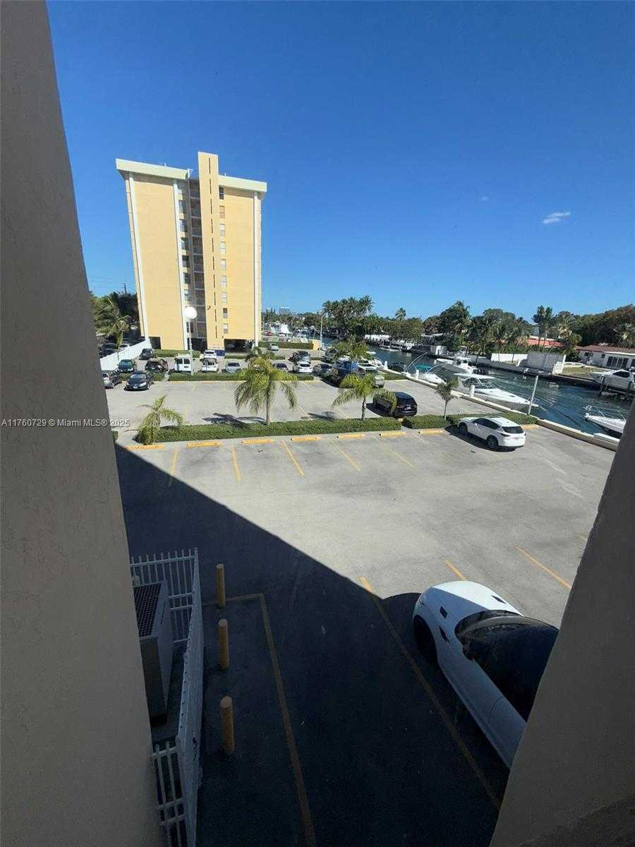 Small Image of 2000 NORTH EAST 135TH ST #309, North Miami Number 15
