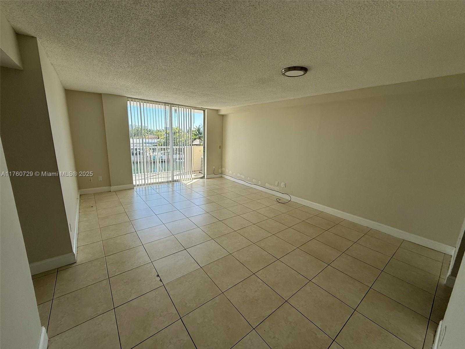 Small Image of 2000 NORTH EAST 135TH ST #309, North Miami Number 2