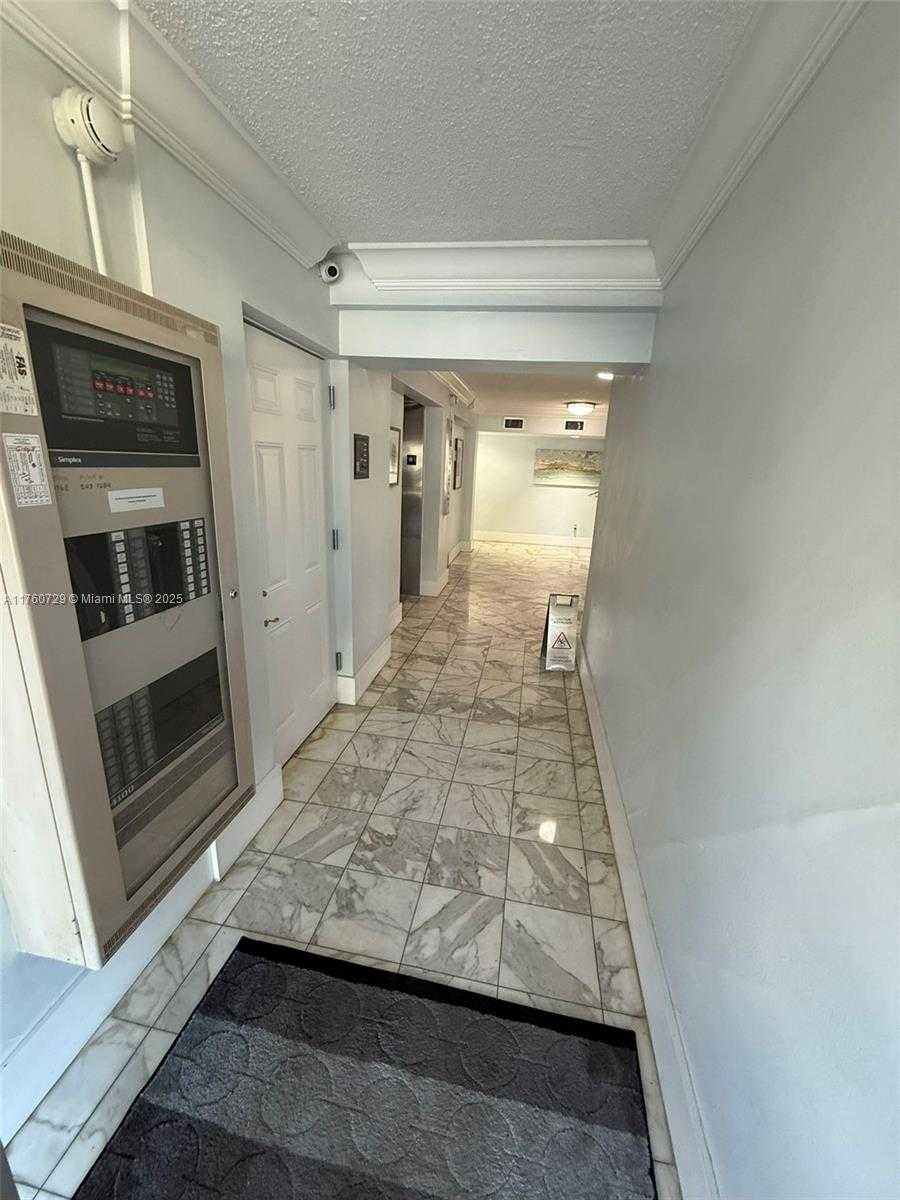 Small Image of 2000 NORTH EAST 135TH ST #309, North Miami Number 43