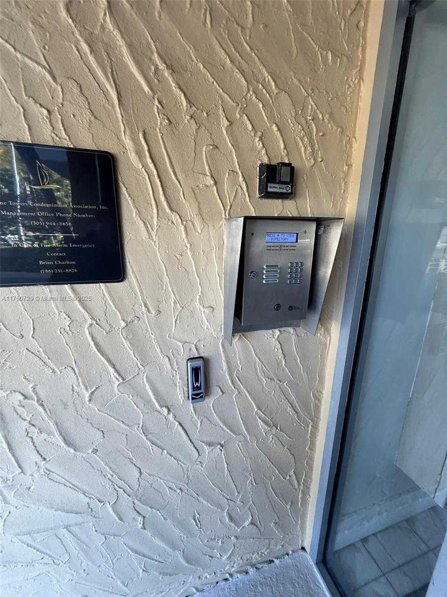Small Image of 2000 NORTH EAST 135TH ST #309, North Miami Number 44