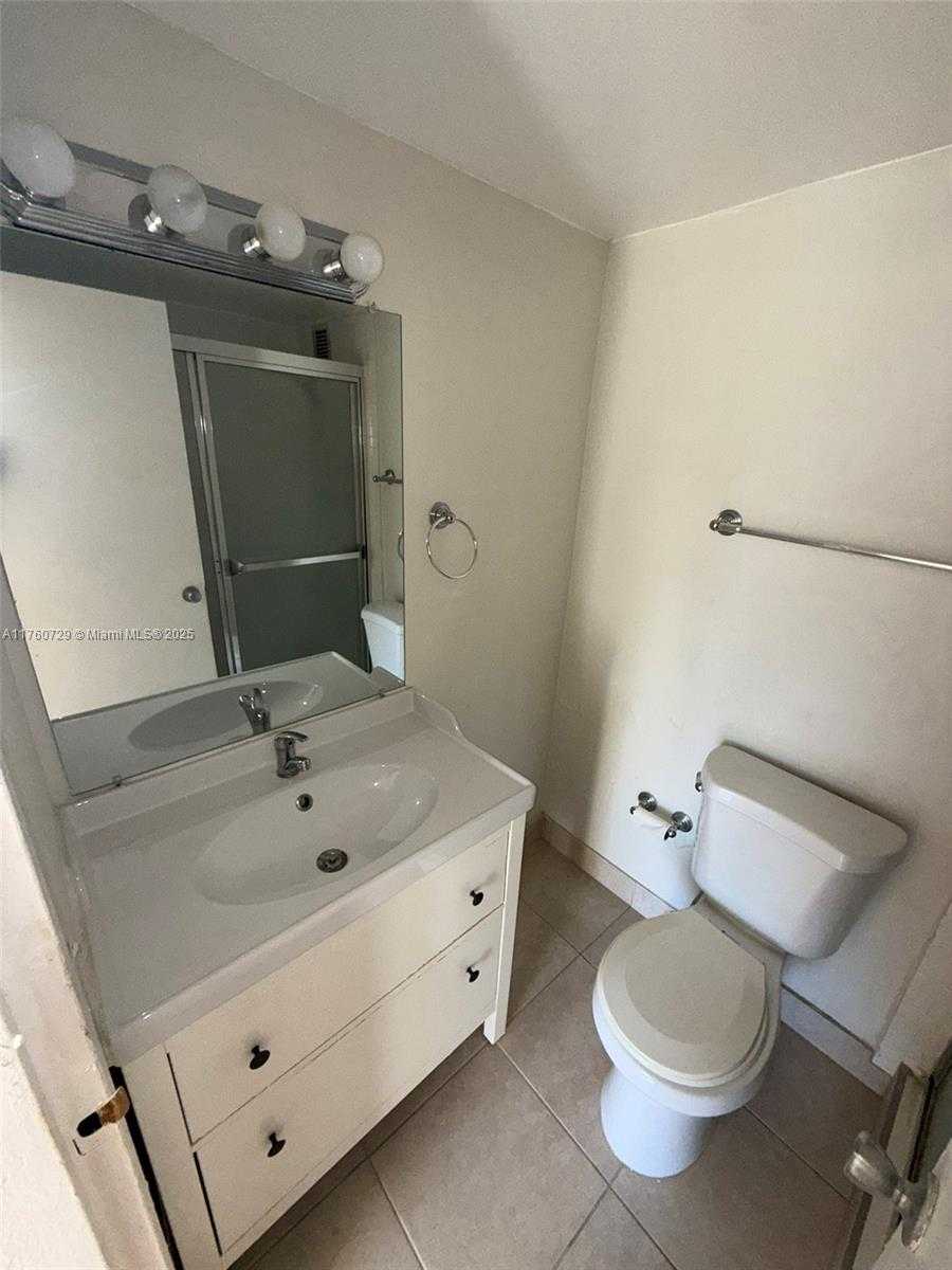 Small Image of 2000 NORTH EAST 135TH ST #309, North Miami Number 9