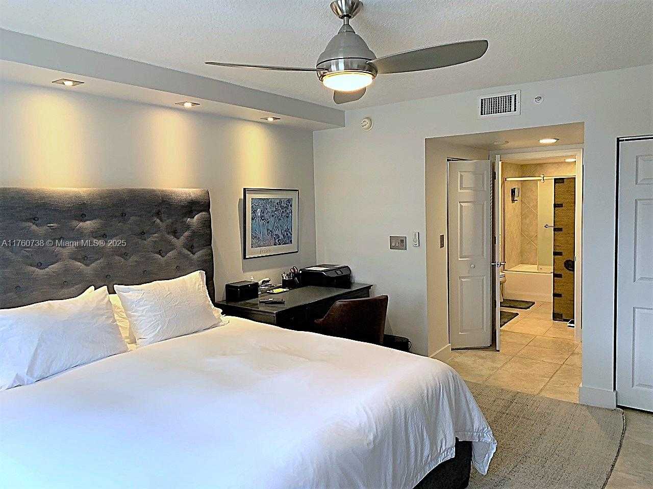 Small Image of 2080 SOUTH OCEAN DRIVE #304, Hallandale Beach Number 10
