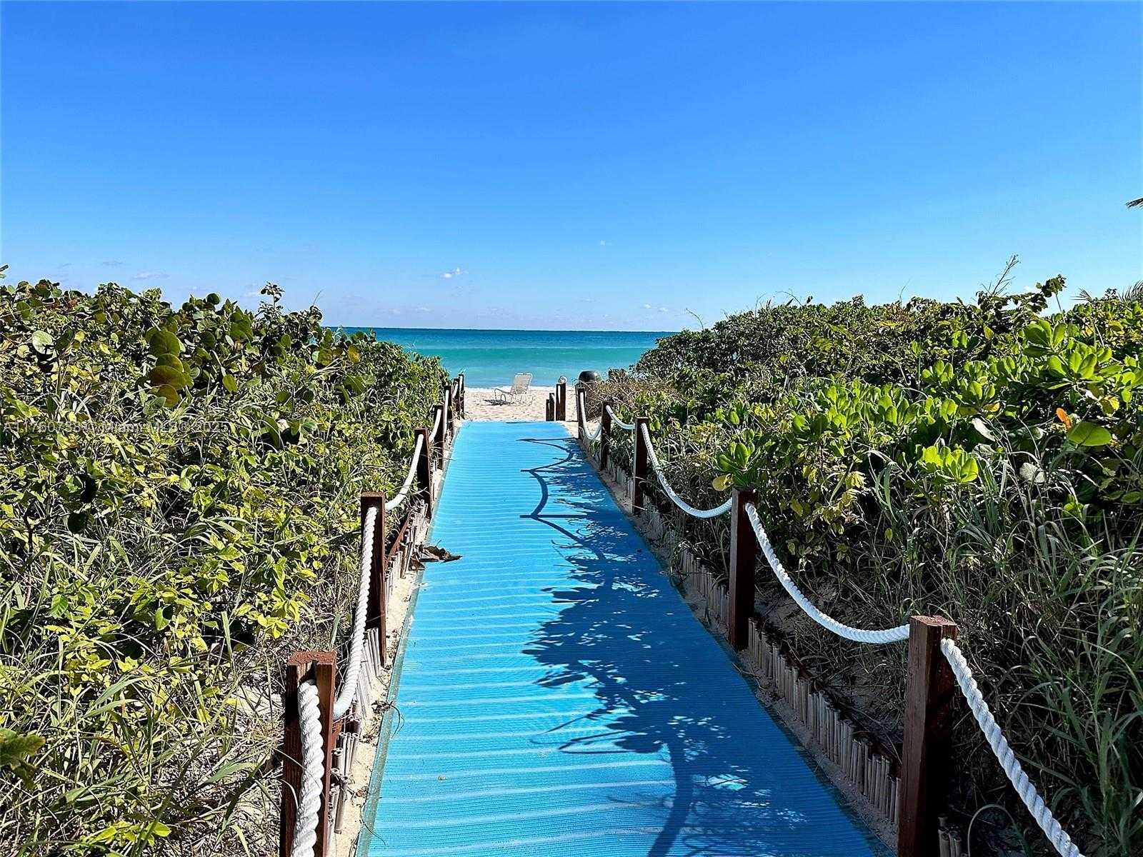 Small Image of 2080 SOUTH OCEAN DRIVE #304, Hallandale Beach Number 21