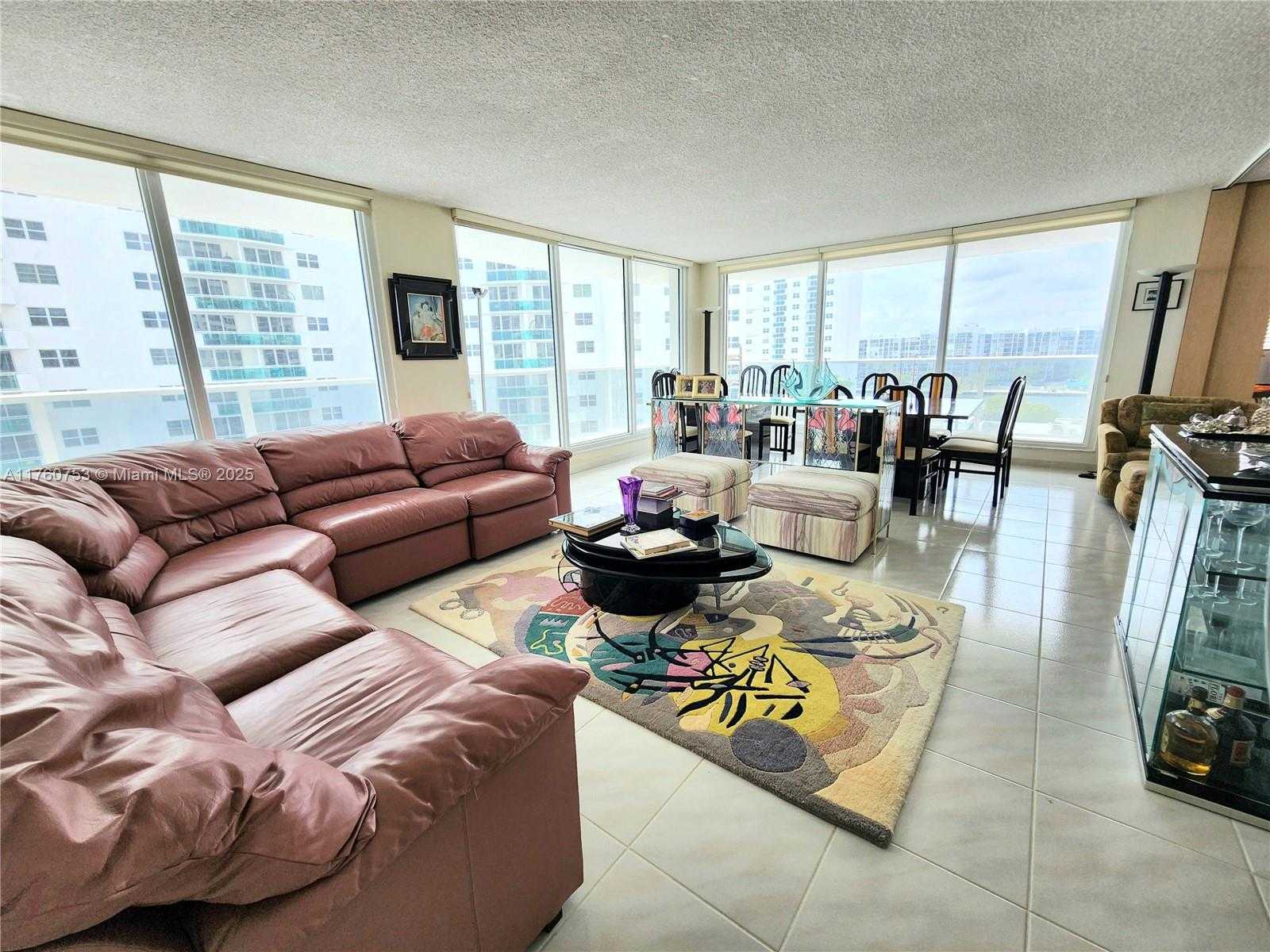 Small Image of 2751 SOUTH OCEAN DR #708S, Hollywood Number 2