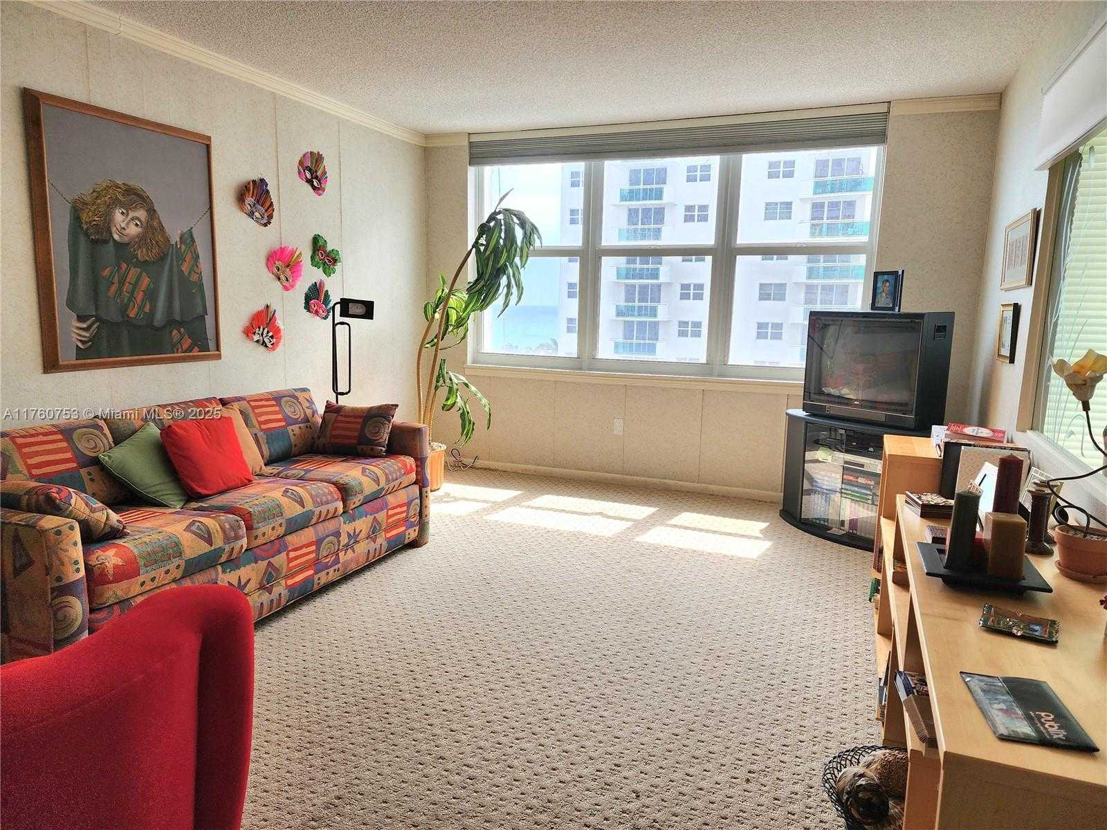 Small Image of 2751 SOUTH OCEAN DR #708S, Hollywood Number 8
