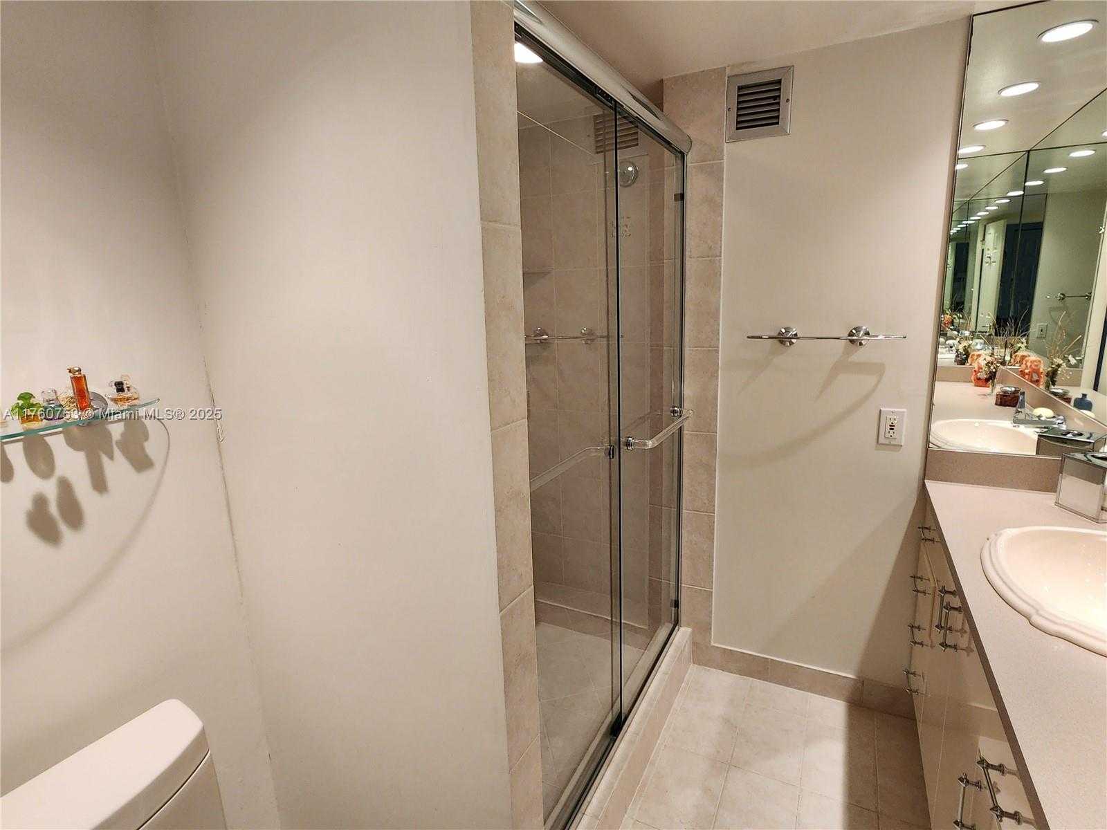 Small Image of 2751 SOUTH OCEAN DR #708S, Hollywood Number 9