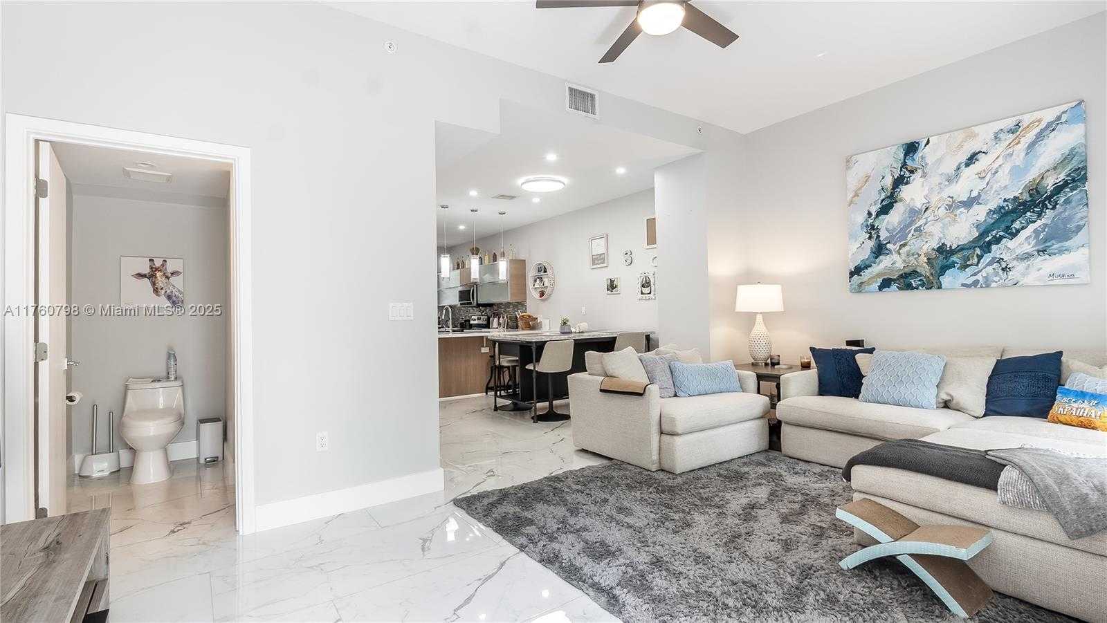Small Image of 466 SOUTH EAST 1ST CIR, Pompano Beach Number 12