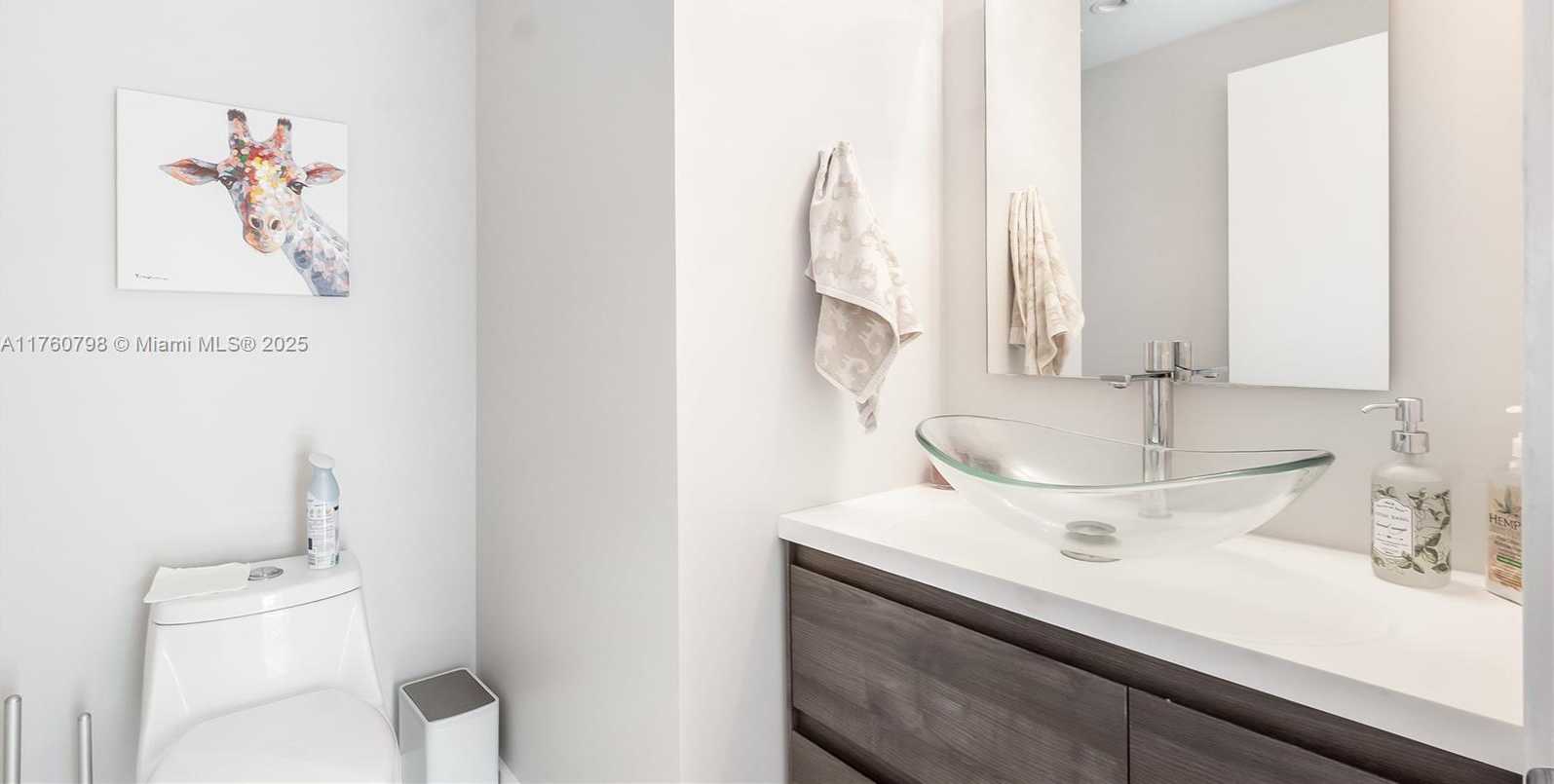 Small Image of 466 SOUTH EAST 1ST CIR, Pompano Beach Number 26
