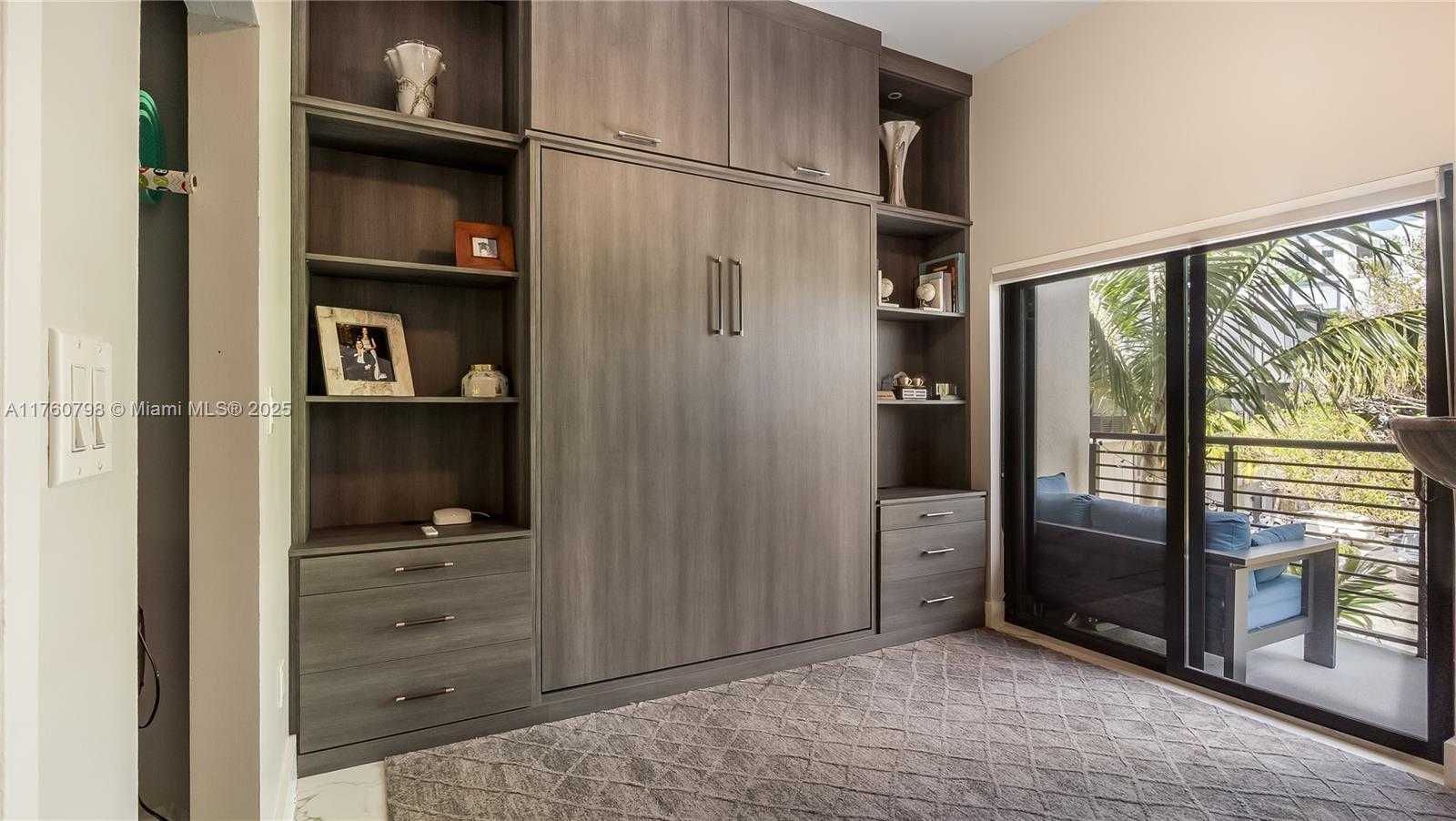 Small Image of 466 SOUTH EAST 1ST CIR, Pompano Beach Number 38