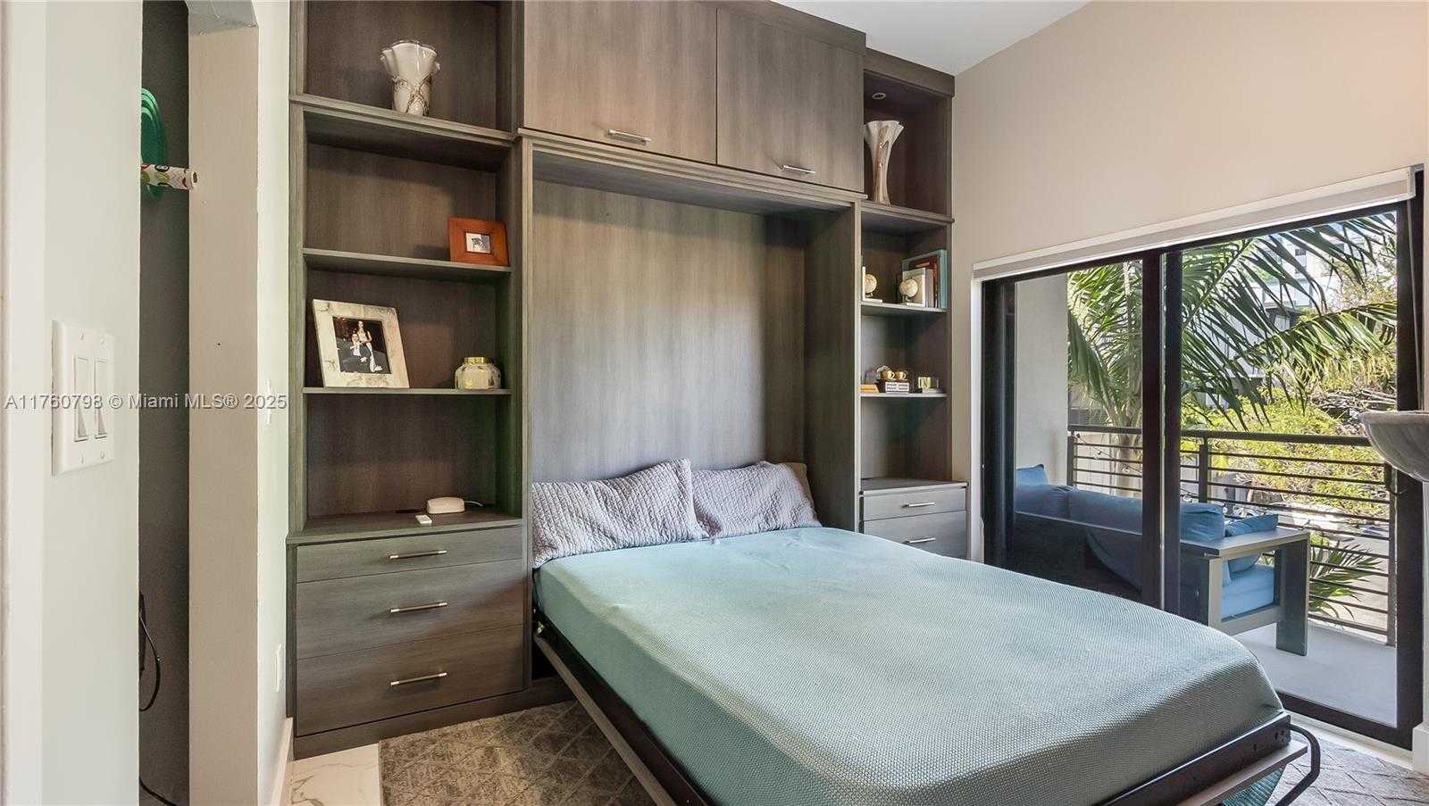 Small Image of 466 SOUTH EAST 1ST CIR, Pompano Beach Number 39