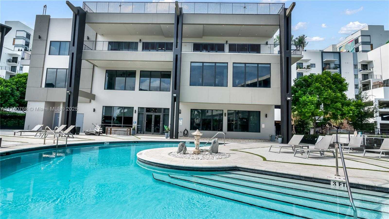 Small Image of 466 SOUTH EAST 1ST CIR, Pompano Beach Number 41