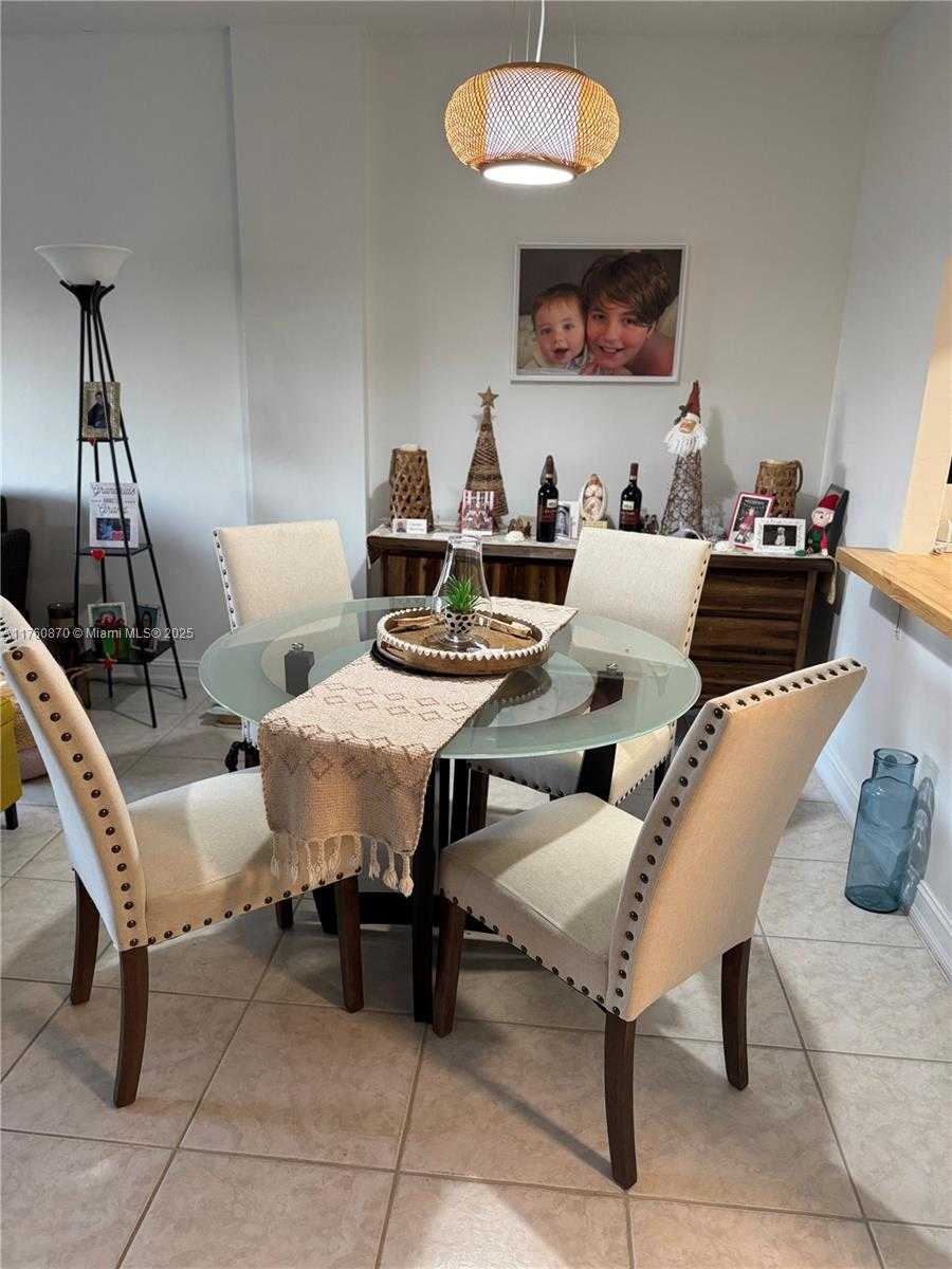 Small Image of 1455 NORTH TREASURE DR #3C, North Bay Village Number 10
