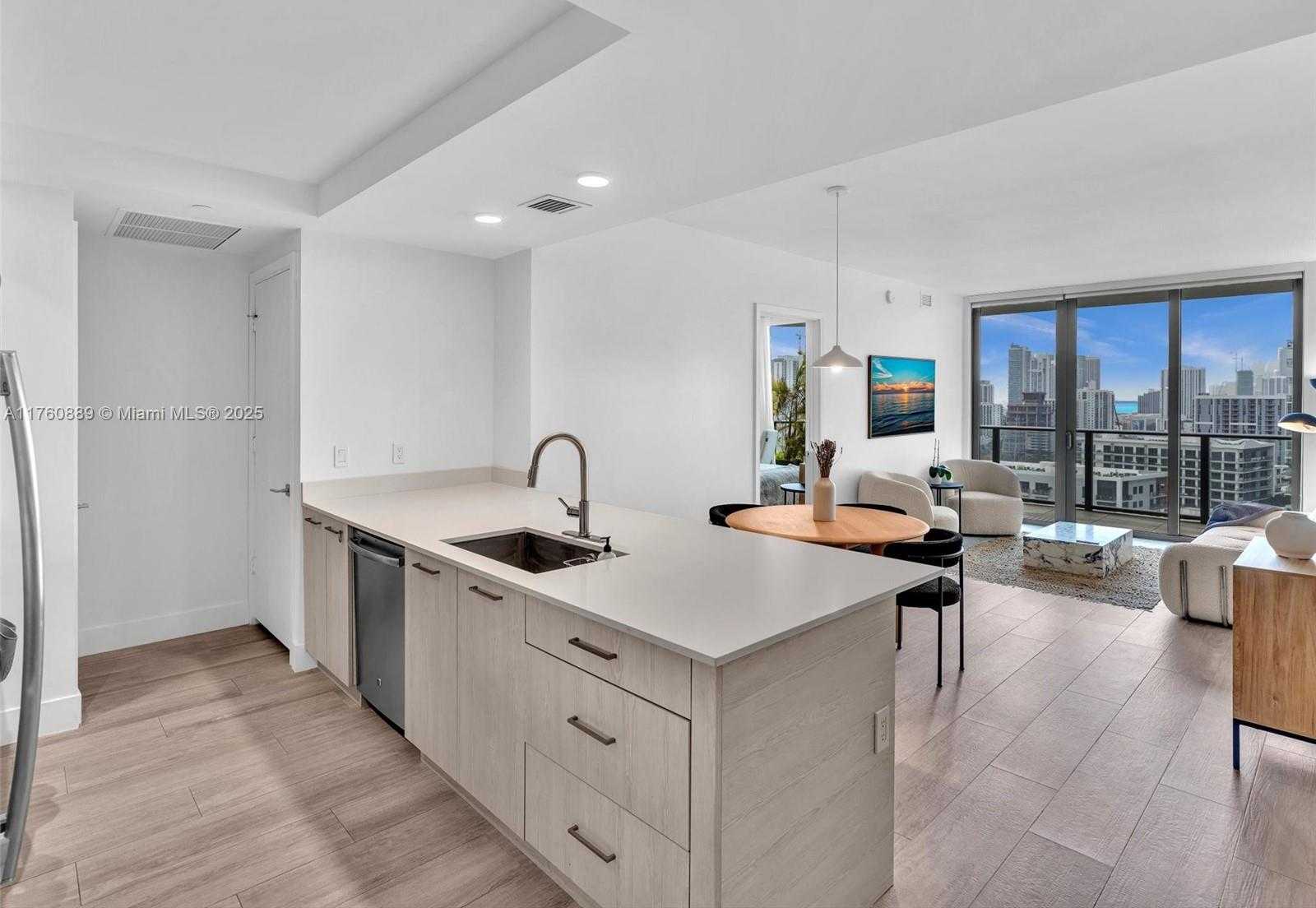 Small Image of 121 NORTH EAST 34TH ST #2102, Miami Number 13