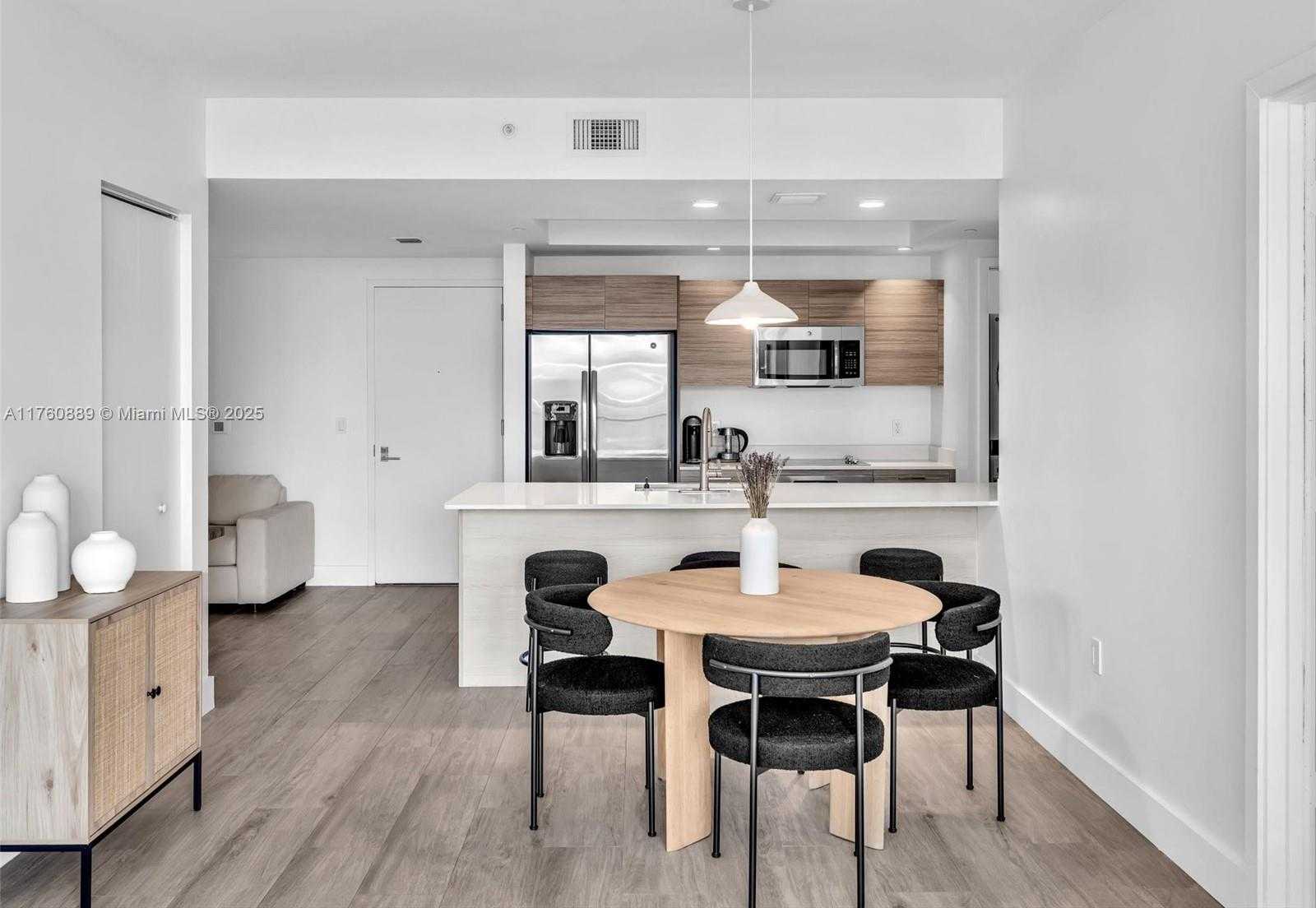 Small Image of 121 NORTH EAST 34TH ST #2102, Miami Number 36