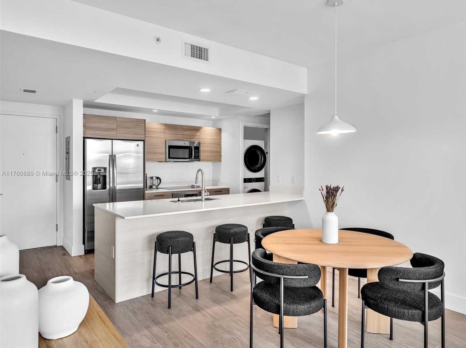 Small Image of 121 NORTH EAST 34TH ST #2102, Miami Number 37