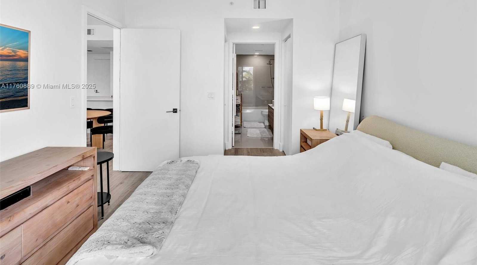 Small Image of 121 NORTH EAST 34TH ST #2102, Miami Number 44
