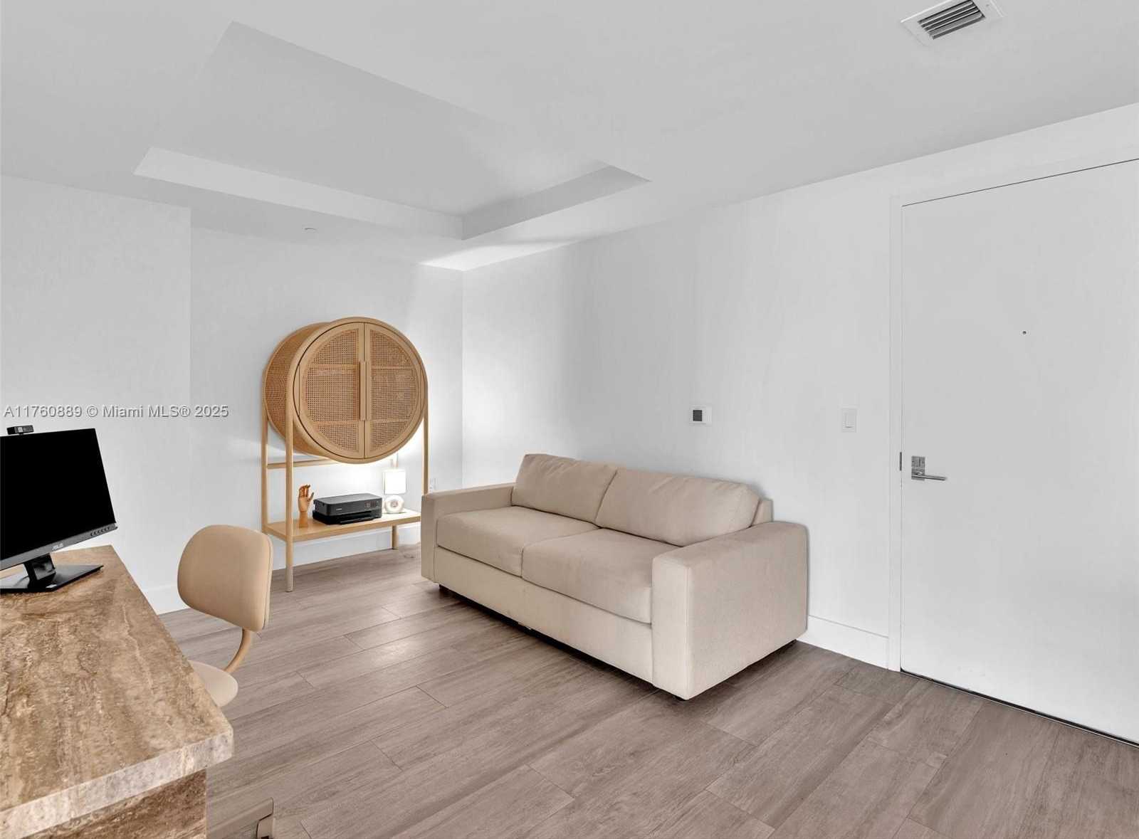 Small Image of 121 NORTH EAST 34TH ST #2102, Miami Number 7