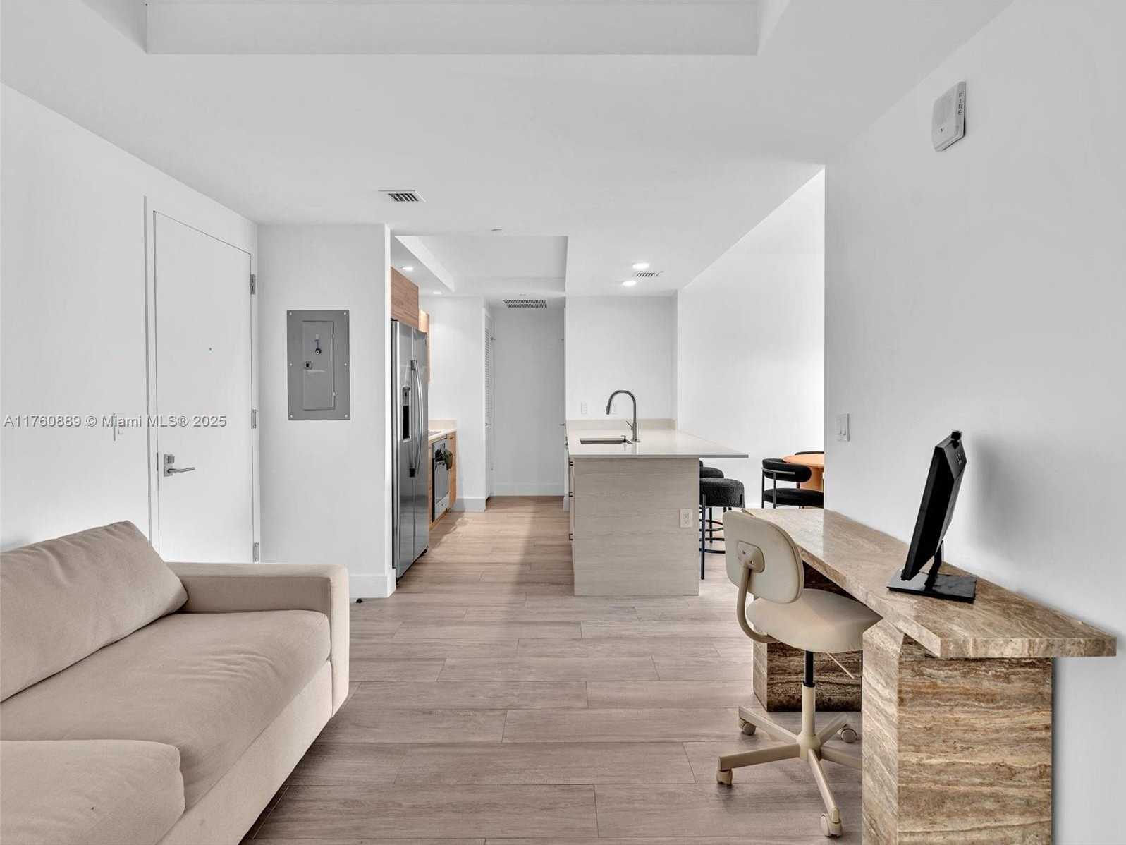 Small Image of 121 NORTH EAST 34TH ST #2102, Miami Number 8