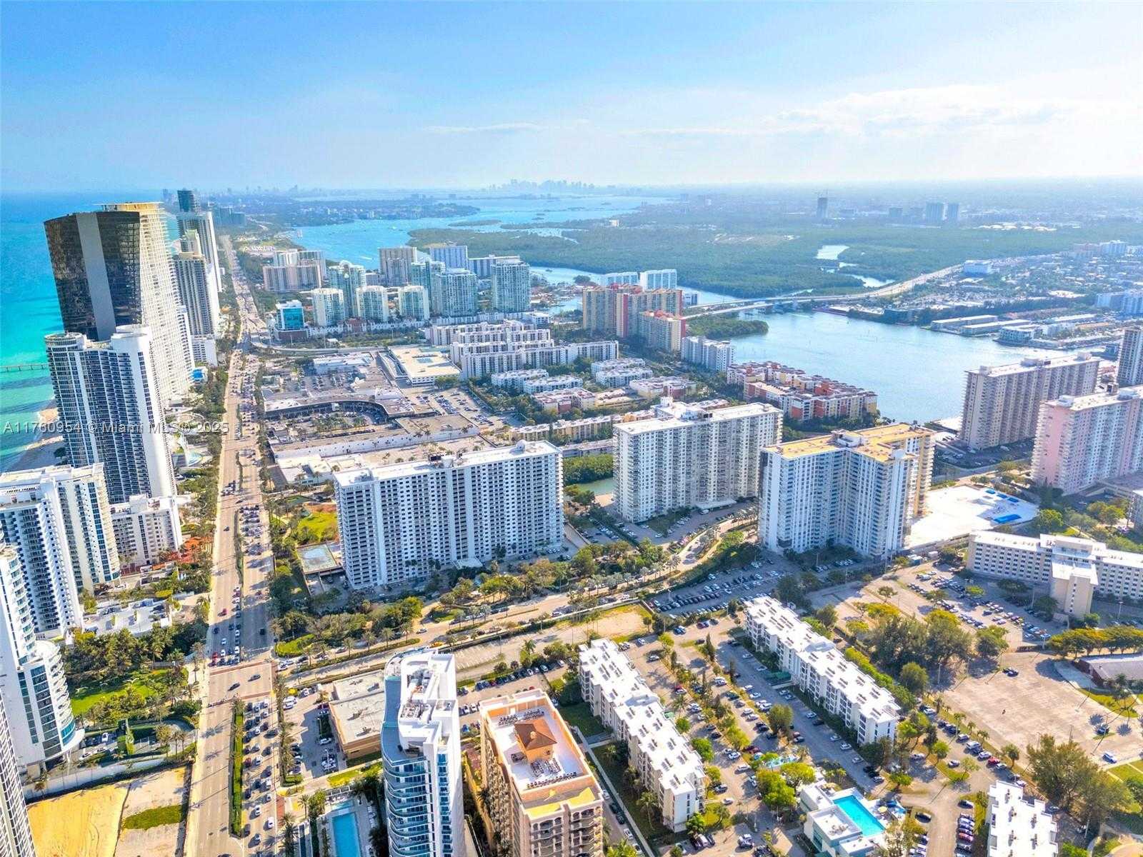 Small Image of 17560 ATLANTIC BLVD #409, Sunny Isles Beach Number 14