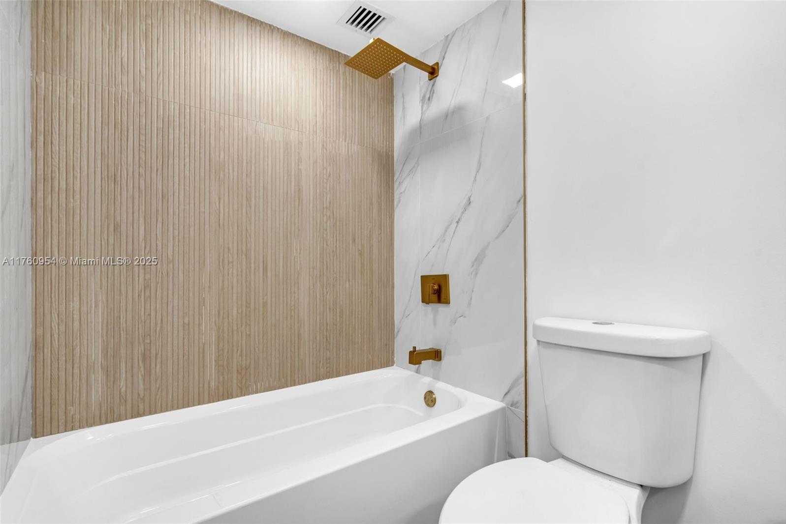 Small Image of 17560 ATLANTIC BLVD #409, Sunny Isles Beach Number 29