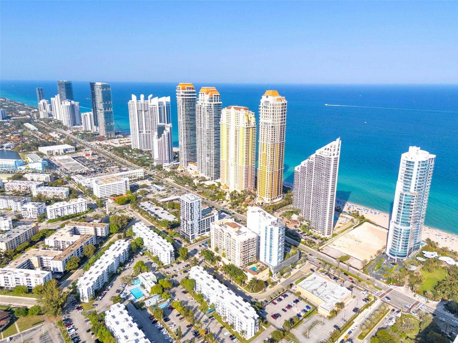 Small Image of 17560 ATLANTIC BLVD #409, Sunny Isles Beach Number 6