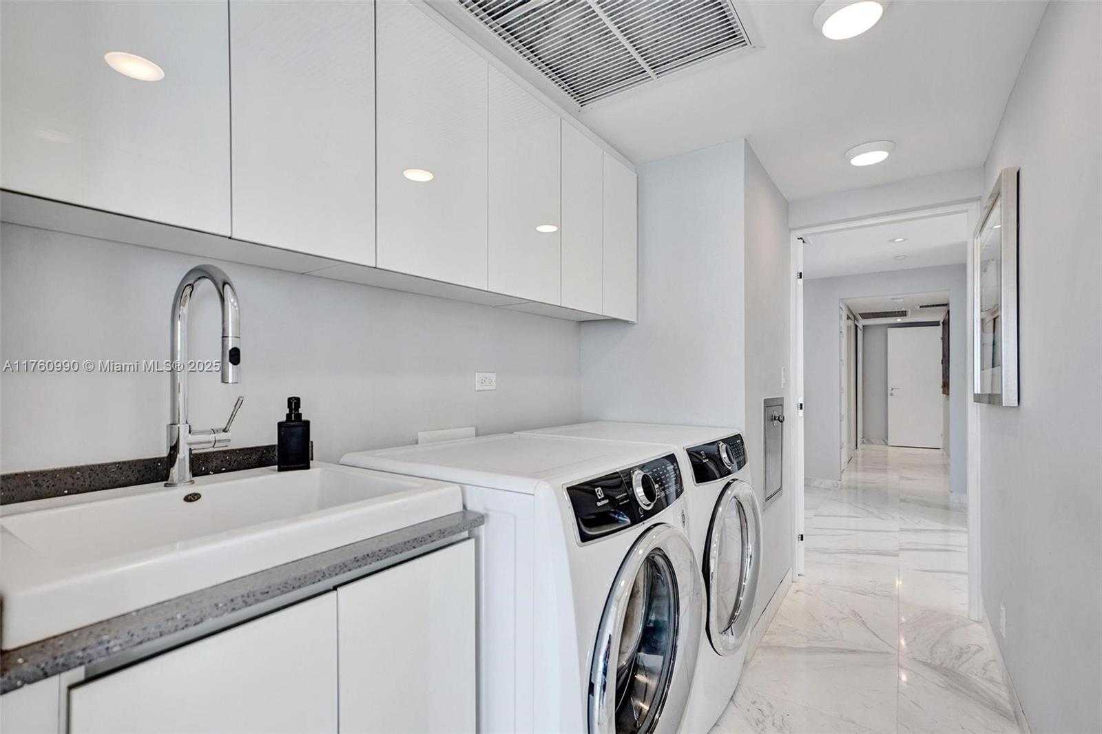 Small Image of 5660 COLLINS AVE #9B, Miami Beach Number 26
