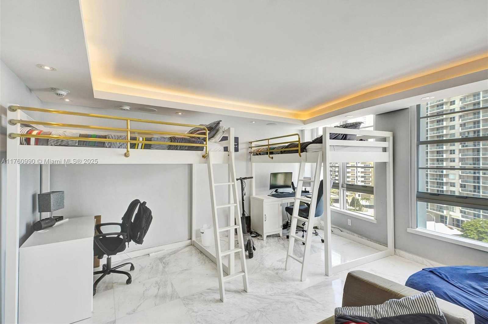 Small Image of 5660 COLLINS AVE #9B, Miami Beach Number 30