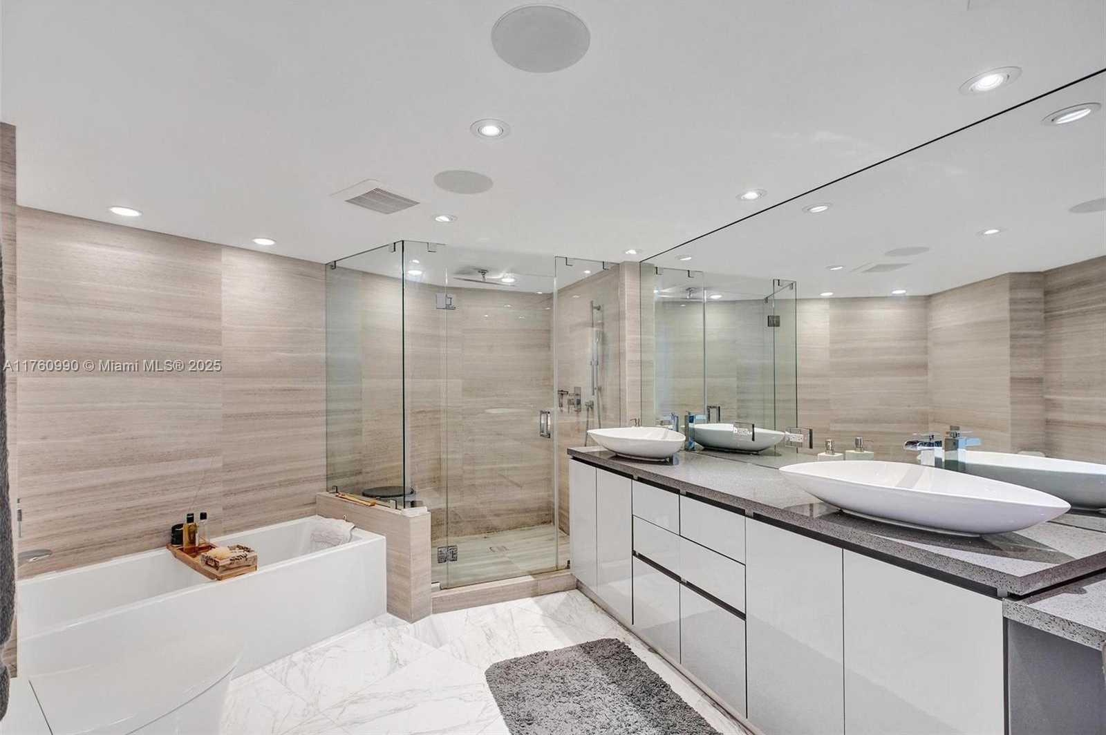 Small Image of 5660 COLLINS AVE #9B, Miami Beach Number 37