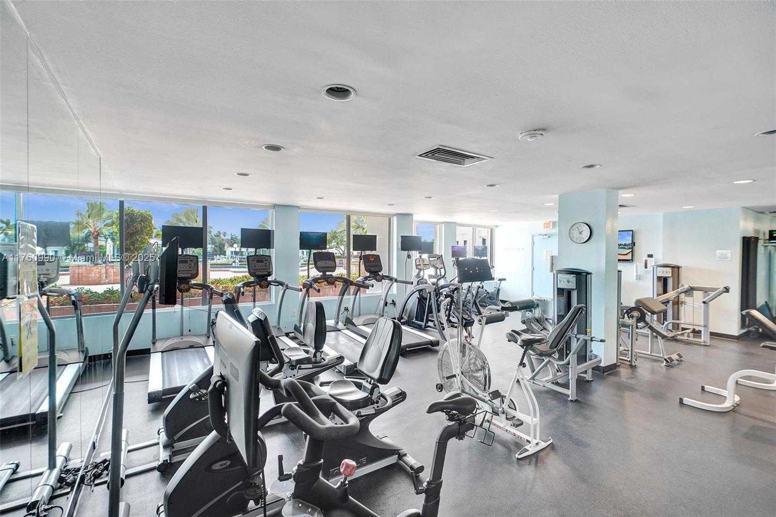 Small Image of 5660 COLLINS AVE #9B, Miami Beach Number 58