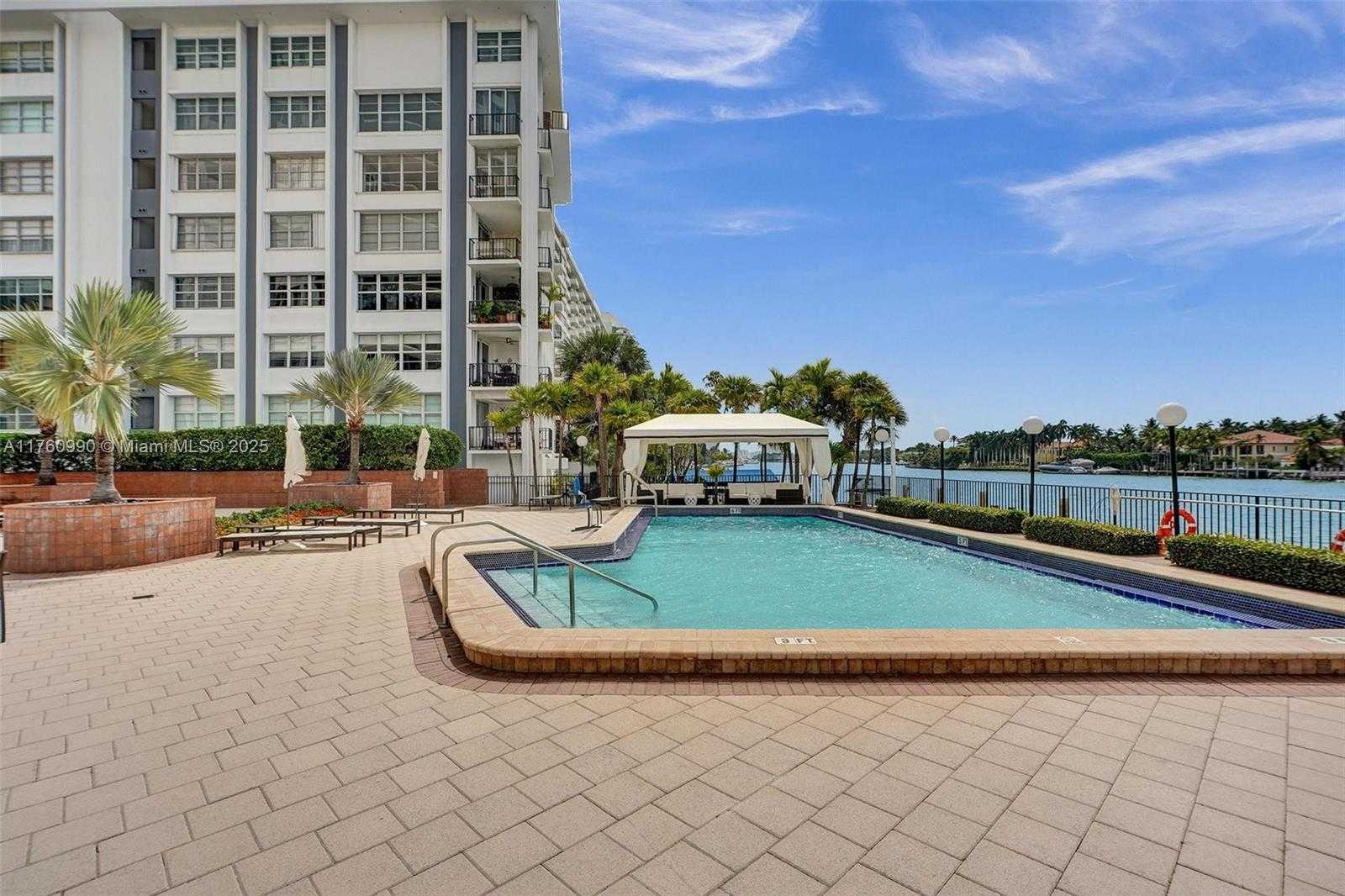 Small Image of 5660 COLLINS AVE #9B, Miami Beach Number 61